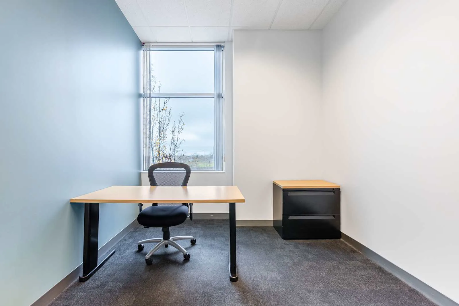 Regus CA, Roseville - Highland Pointe, Private office, 1 desk, Roseville, CA