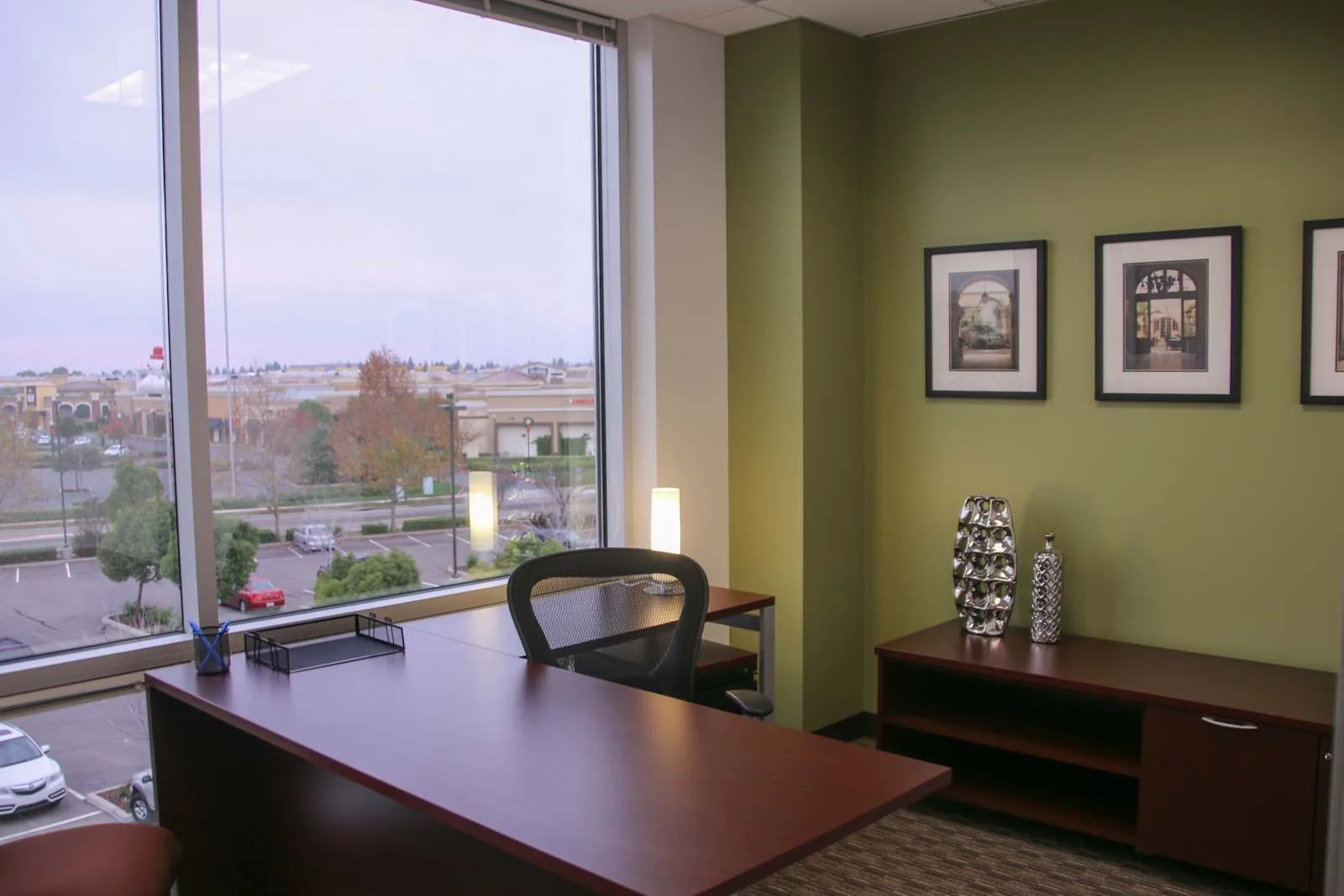 Regus CA, Sacramento - Promenade Circle, Private office, 1 desk, Sacramento, CA