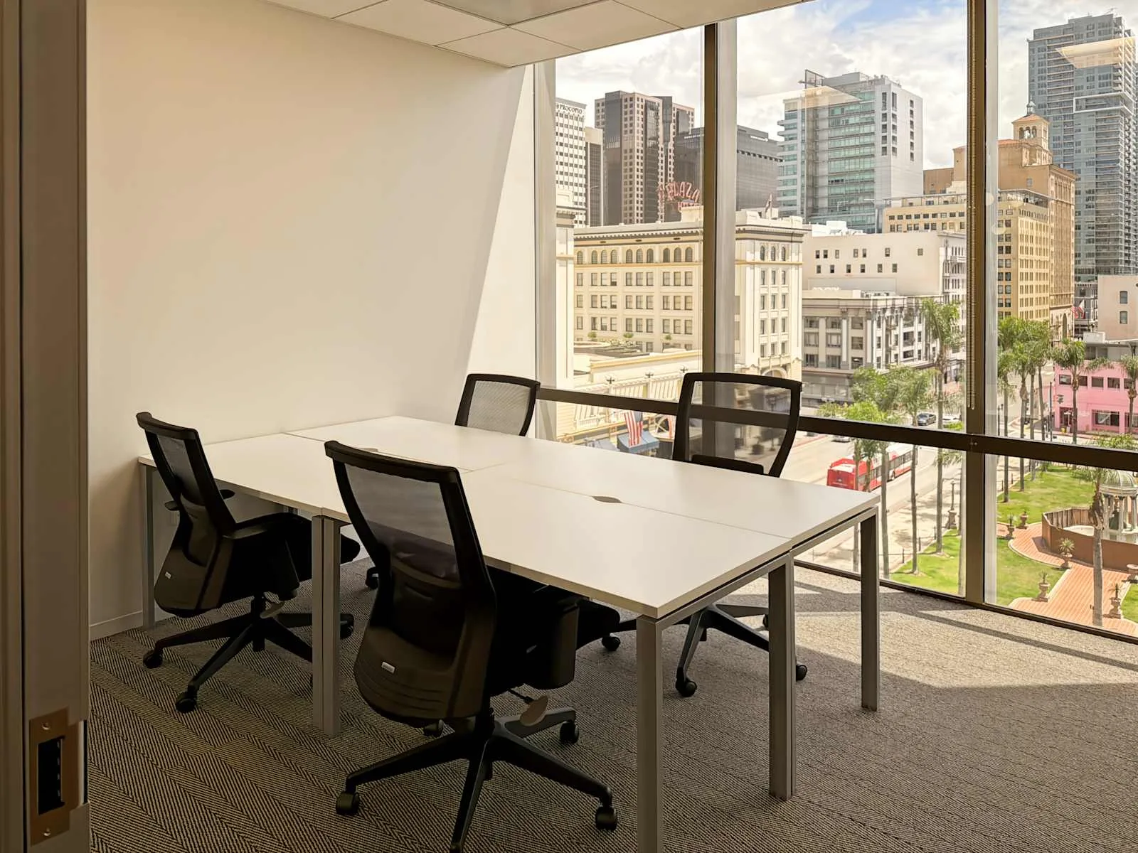 Regus CA, San Diego - 225 Broadway, Private office, 4 desks, San Diego, CA