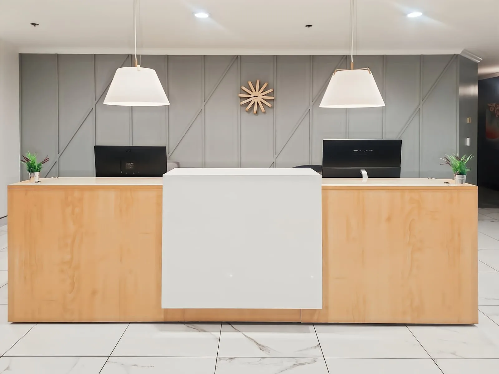 Regus CA, San Diego - Mission Valley, Reception, San Diego, CA