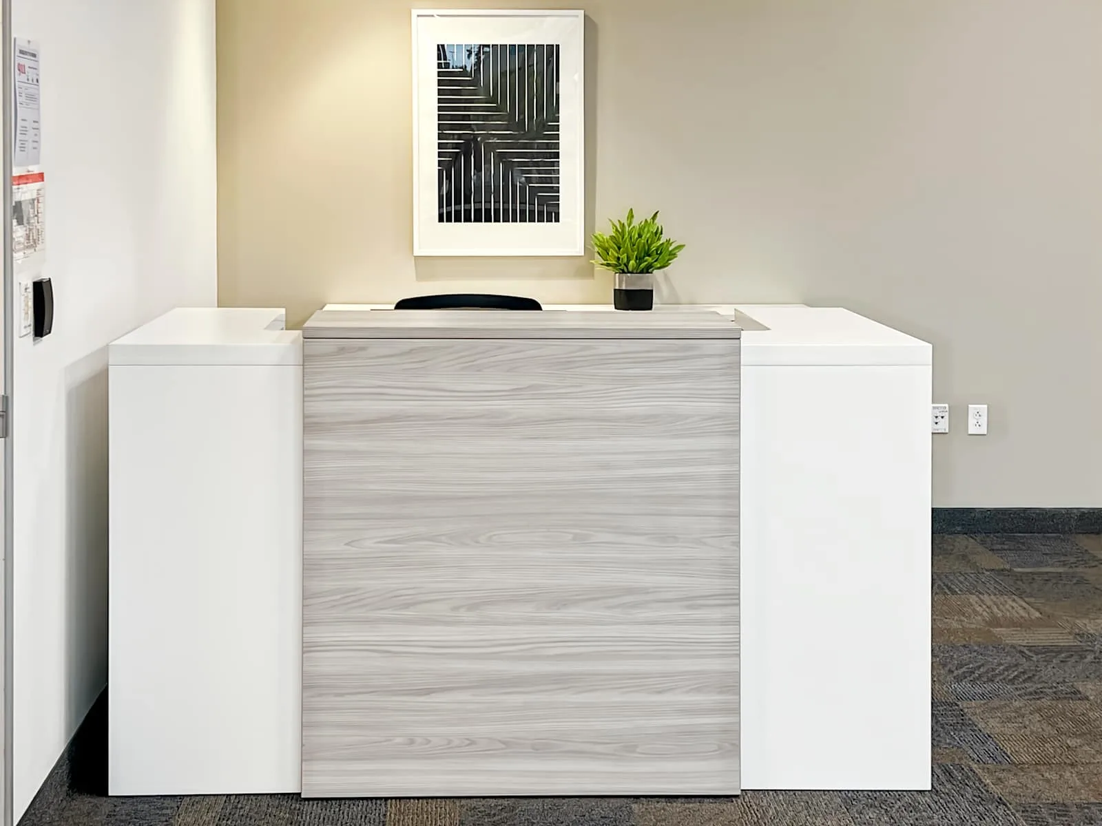 Regus CA, San Diego - Via del Campo Ct, Reception, Escondido, CA