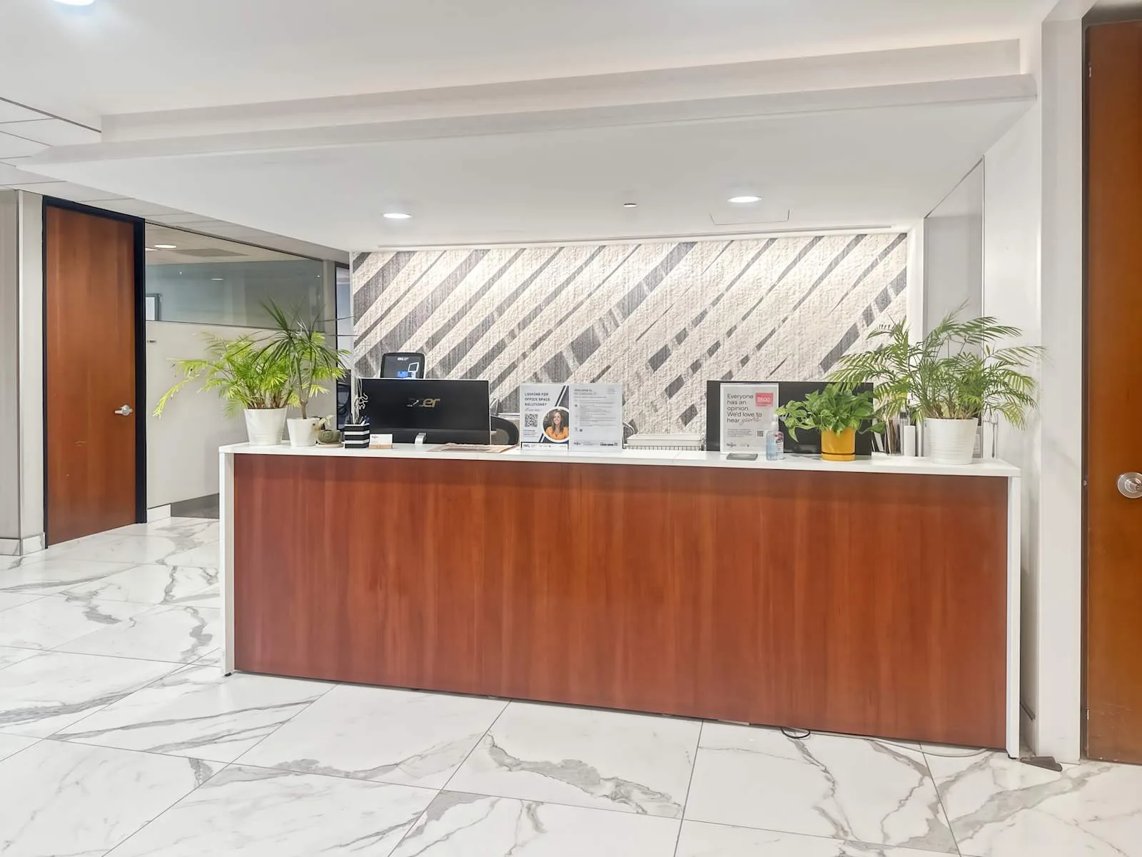 Regus CA, San Francisco - 50 California, Reception, San Francisco, CA