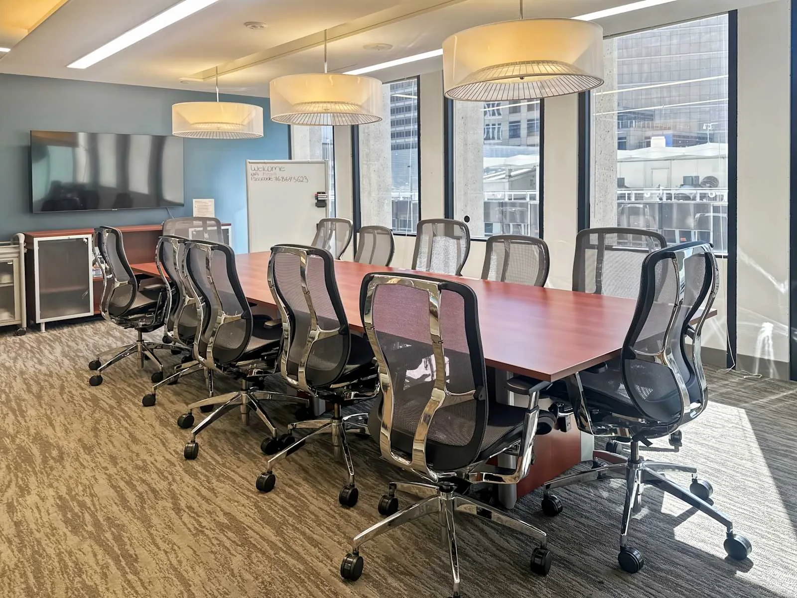 Regus CA, San Francisco - 50 California, Meeting room for 12 people, San Francisco, CA