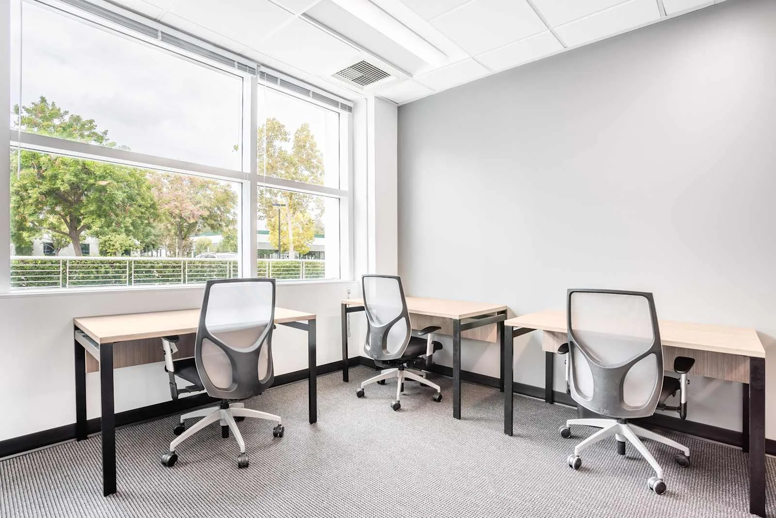 Regus CA, San Jose - South San Jose, Private office, 3 desks, San Jose, CA