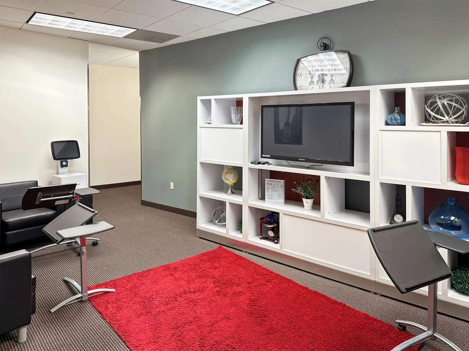 Regus CA, San Ramon - Crow Canyon Plaza (HQ), Lounge, San Ramon, CA