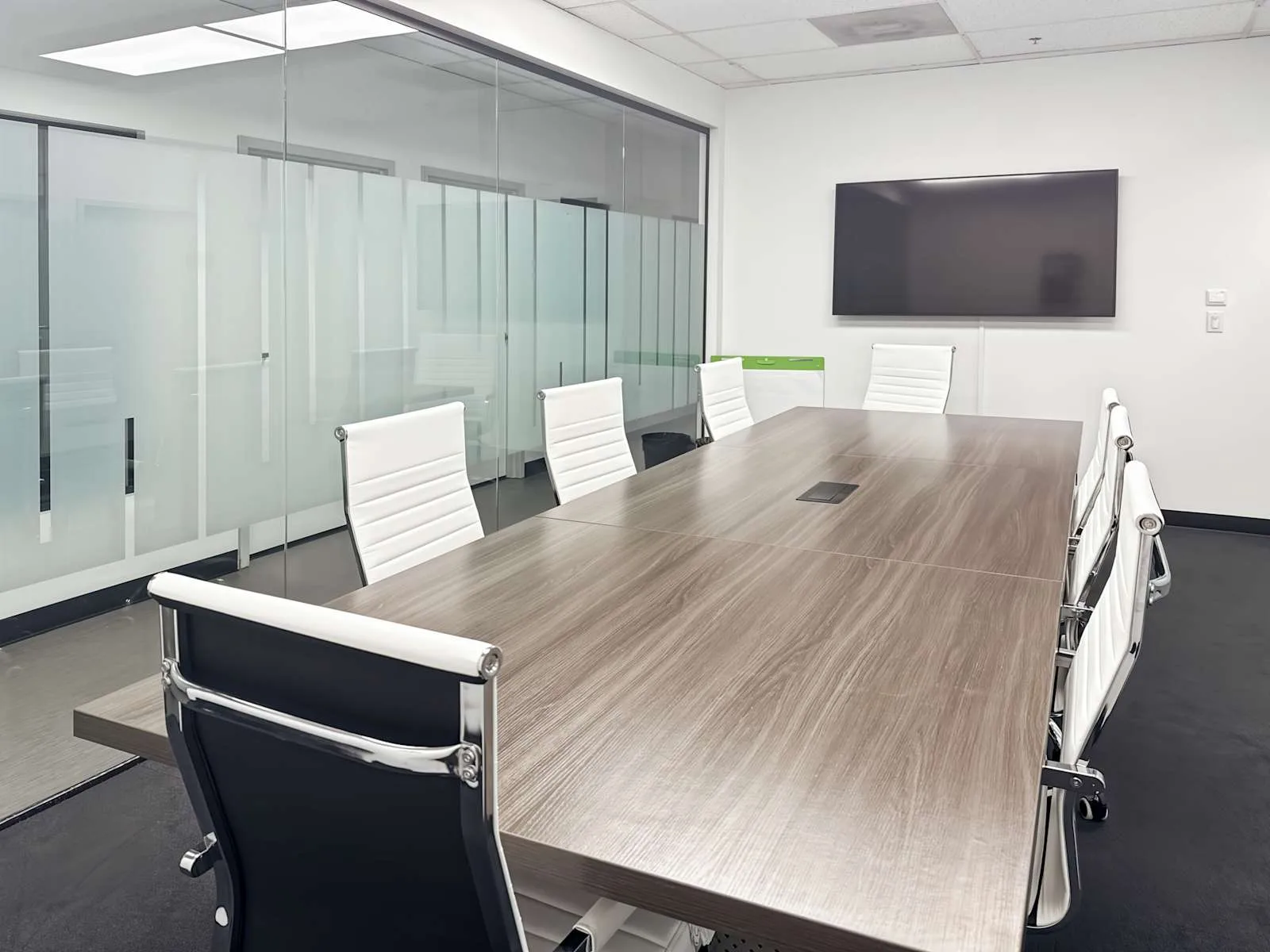Regus CA, Santa Ana - W Civic Center Dr, Meeting room for 9 people, Santa Ana, CA