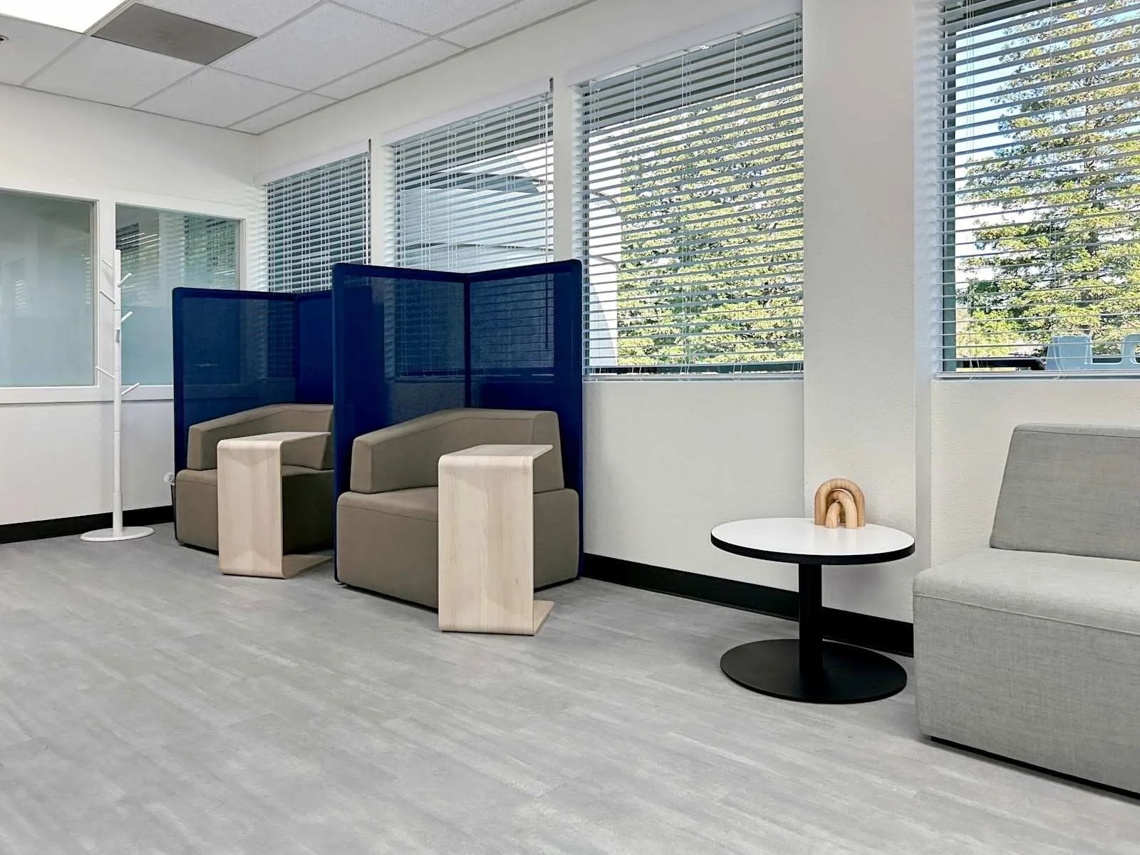 Regus CA, Santa Rosa - Neotomas Ave, Lounge, Santa Rosa, CA