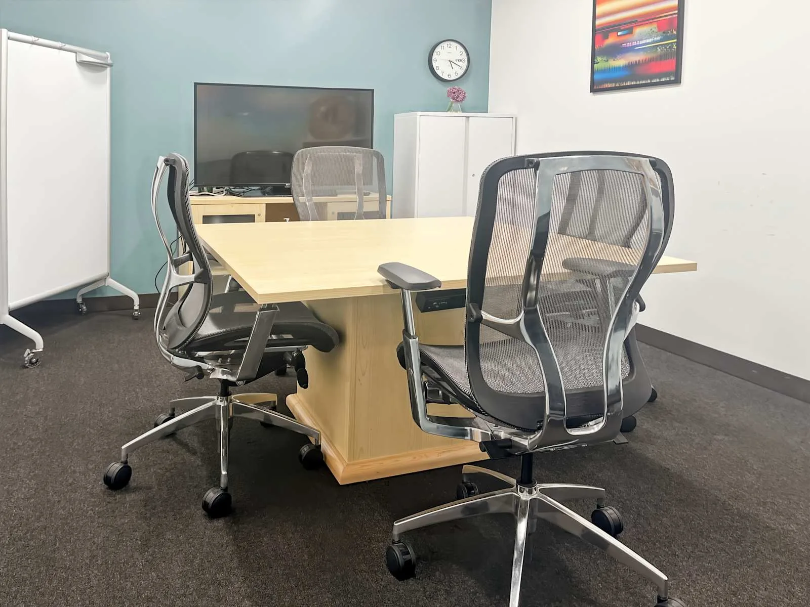 Regus CA, Sausalito - Harbor Drive Executive Park, Meeting room for 4 people, Sausalito, CA