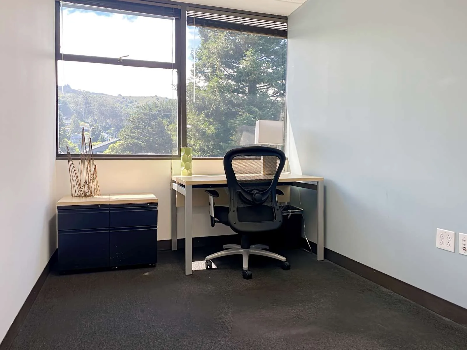 Regus CA, Sausalito - Harbor Drive Executive Park, Private office, 1 desk, Sausalito, CA