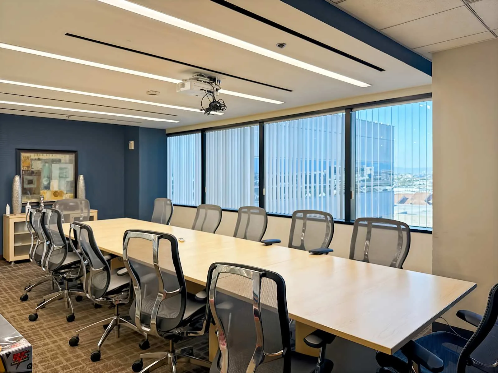 Regus CA, El Segundo LAX - Continental Grand, Meeting room for 12 people, EL Segundo, CA