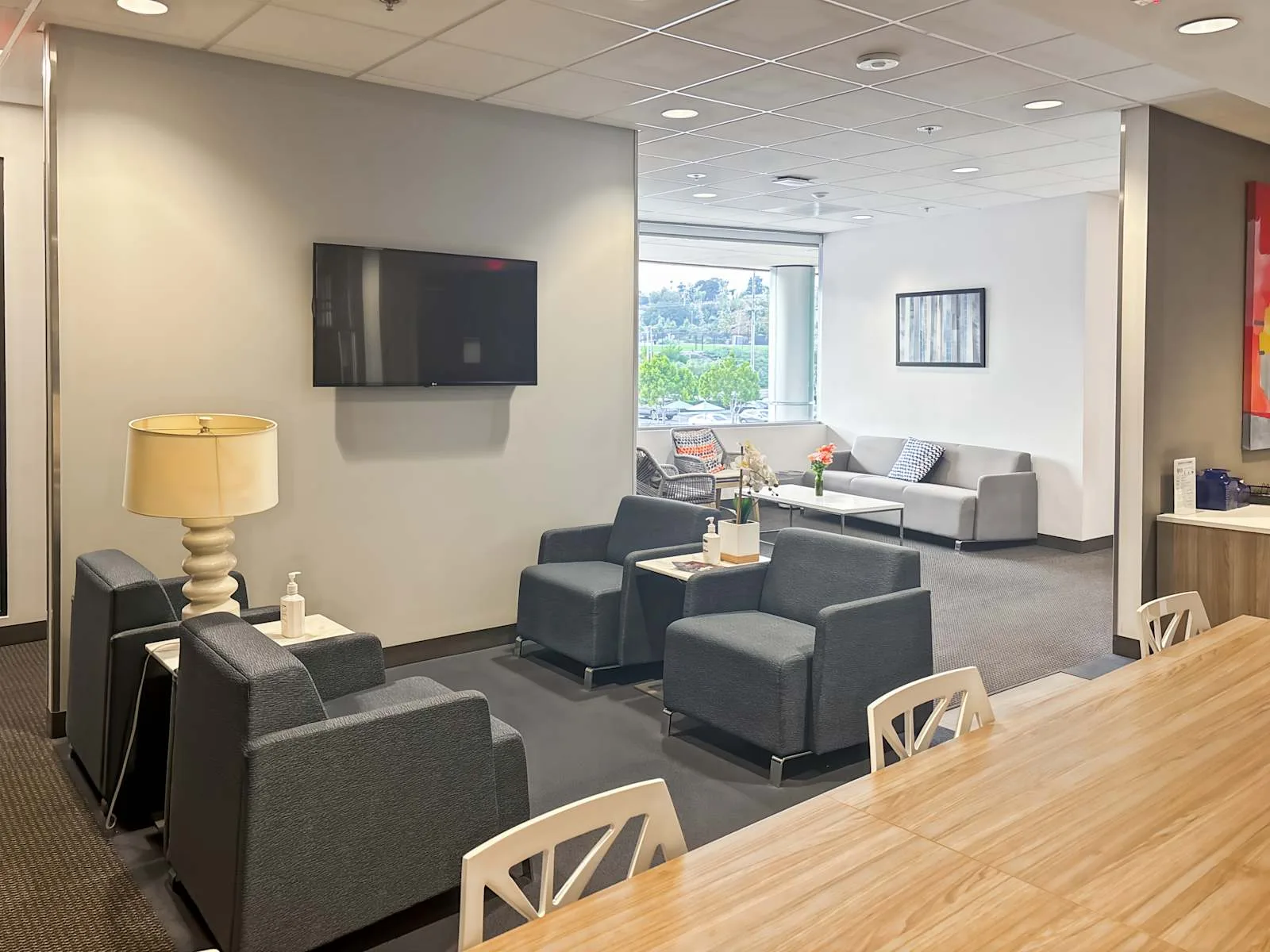 Regus CA, Solana Beach - Solana Beach Corporate, Lounge, Solana Beach, CA