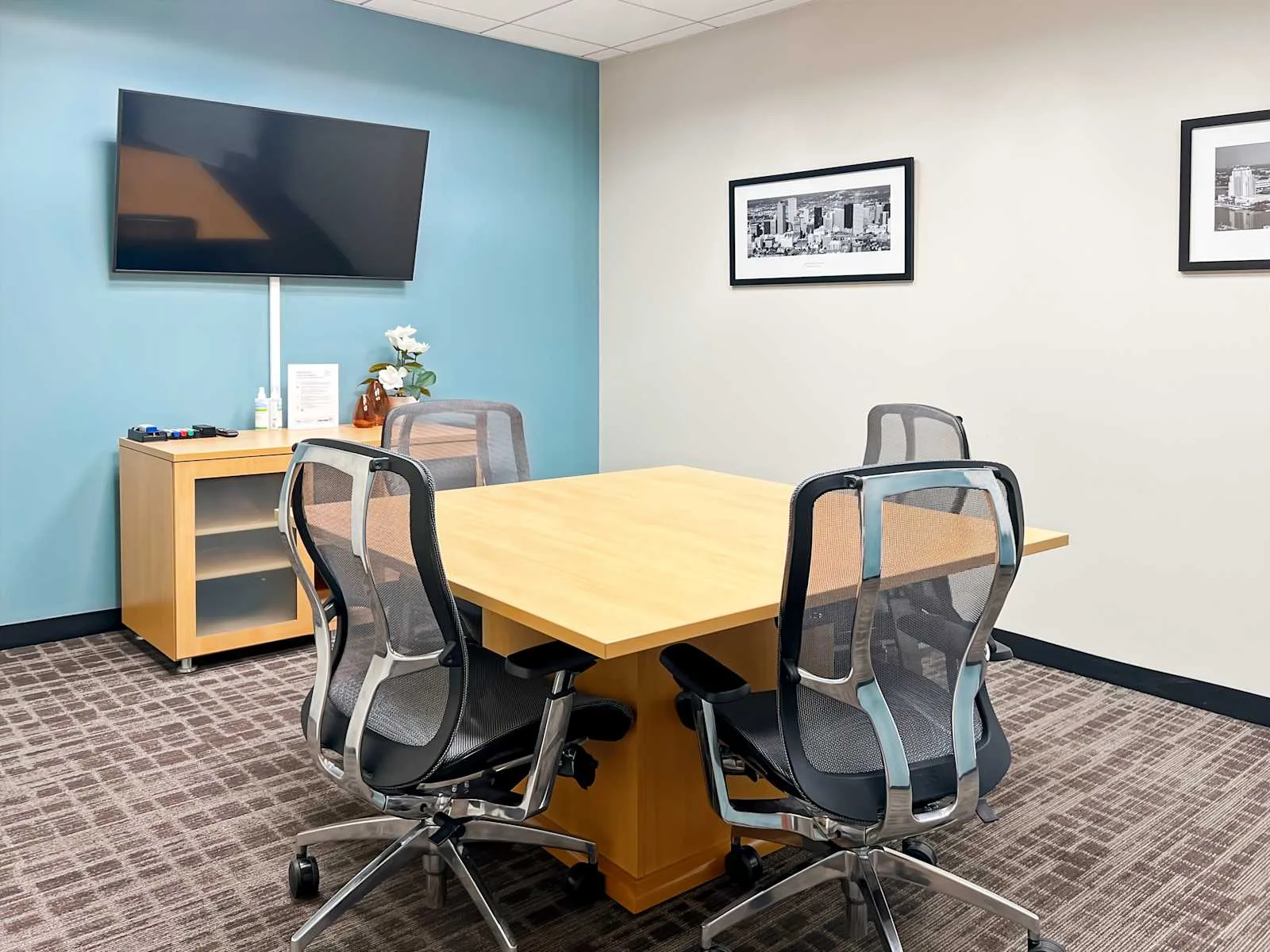 Regus CA, Walnut Creek - Treat Boulevard, Meeting room for 4 people, Walnut Creek, CA