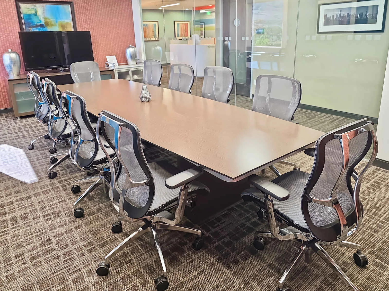 Regus CA, Westlake Village - Russell Ranch Parkway, Meeting room for 12 people, Westlake Village, CA