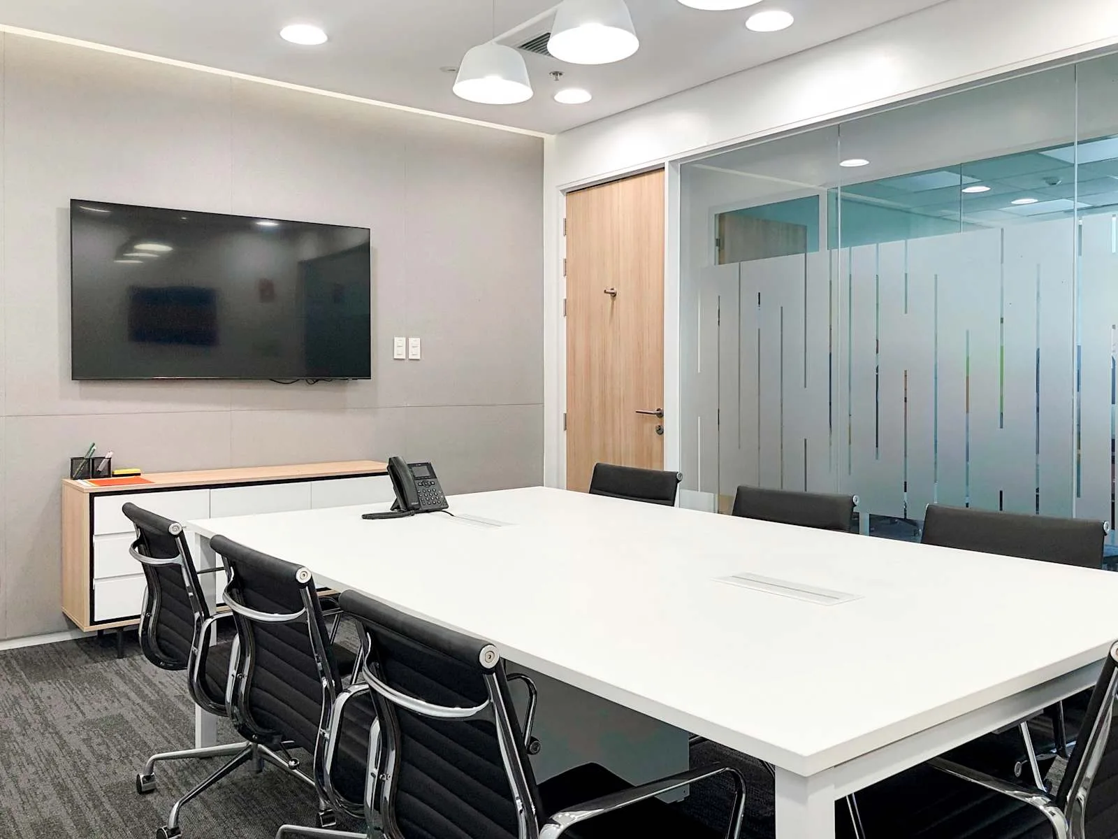 Regus Cagayan de Oro, Downtown Tower, Meeting room for 8 people, Cagayan de Oro City, Misamis