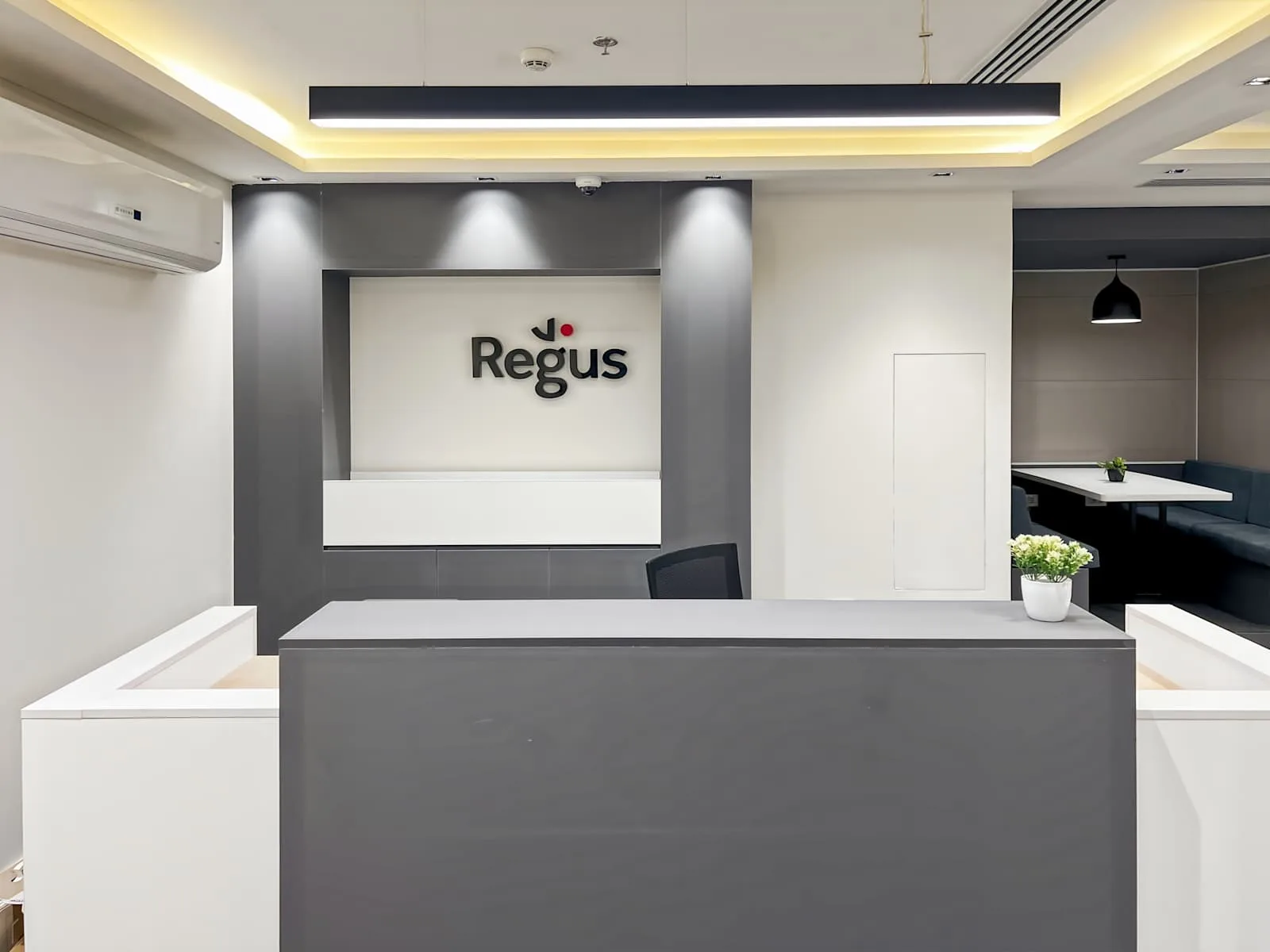 Regus Cairo, Cairo Airport, Reception, Sheraton