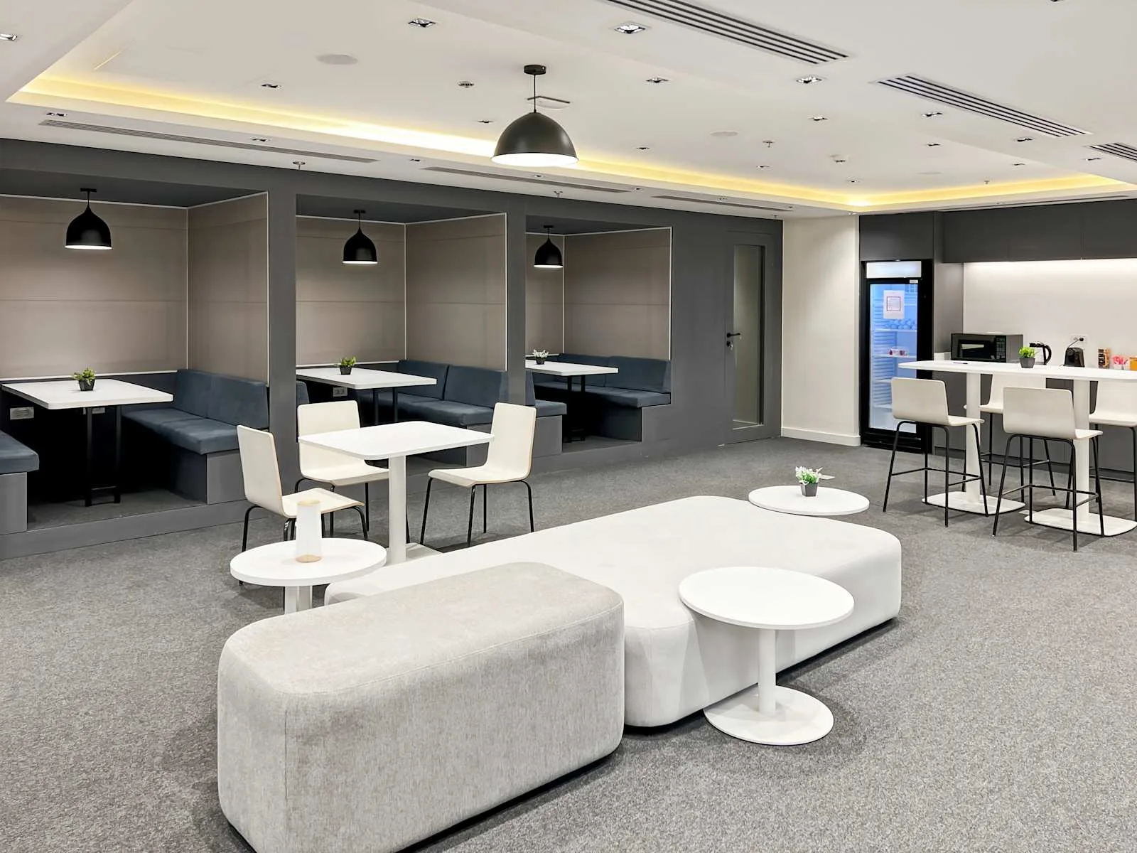 Regus Cairo, Cairo Airport, Cafeteria, Sheraton