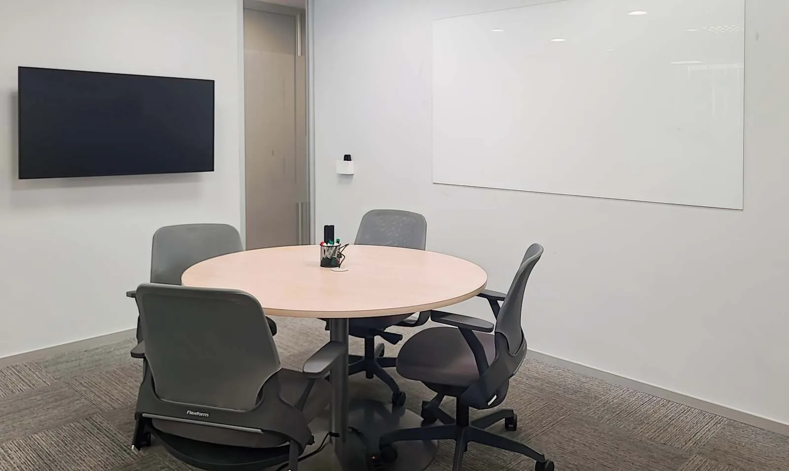 Regus CAMPINAS, Cambui 575 Norte Sul, Sala de reuniões para 4 pessoas, Campinas