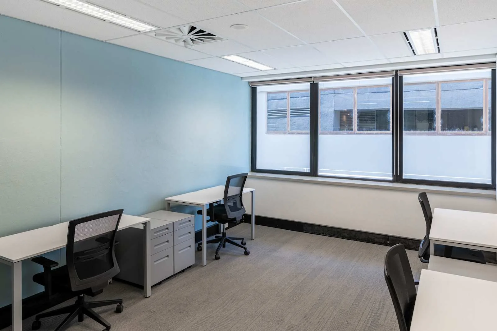 Regus CANBERRA, 15 Moore Street, Private office, 4 desks, Canberra, ACT