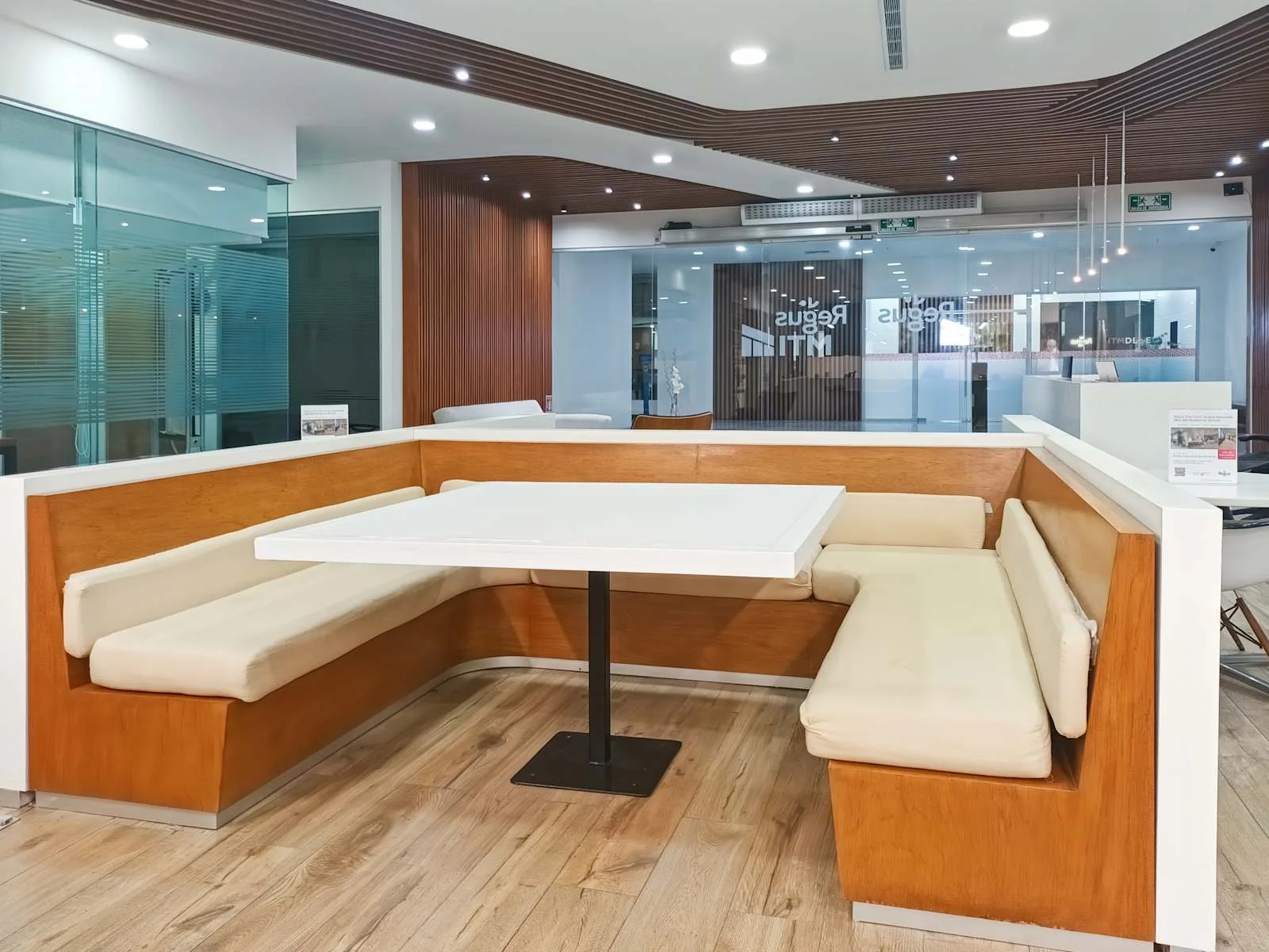 Regus CANCUN, Regus Convention Center, Espacio de coworking, Cancún