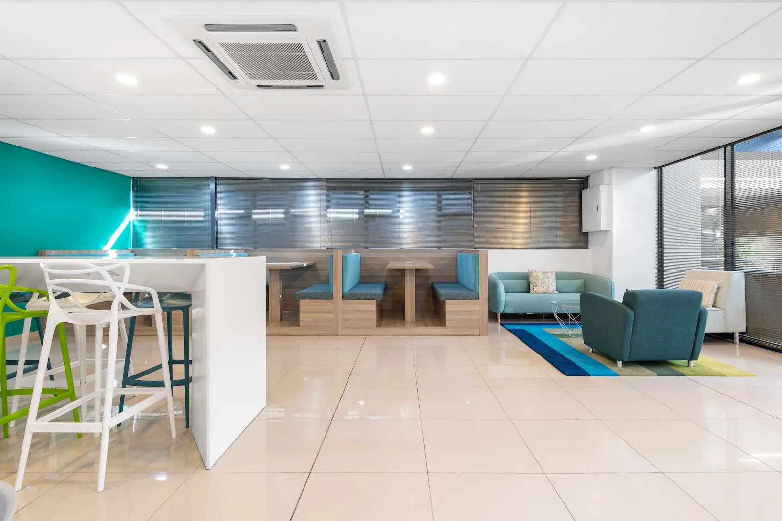 Regus CAPE TOWN, Tyger Valley, Willowbridge, Cafeteria, Cape Town