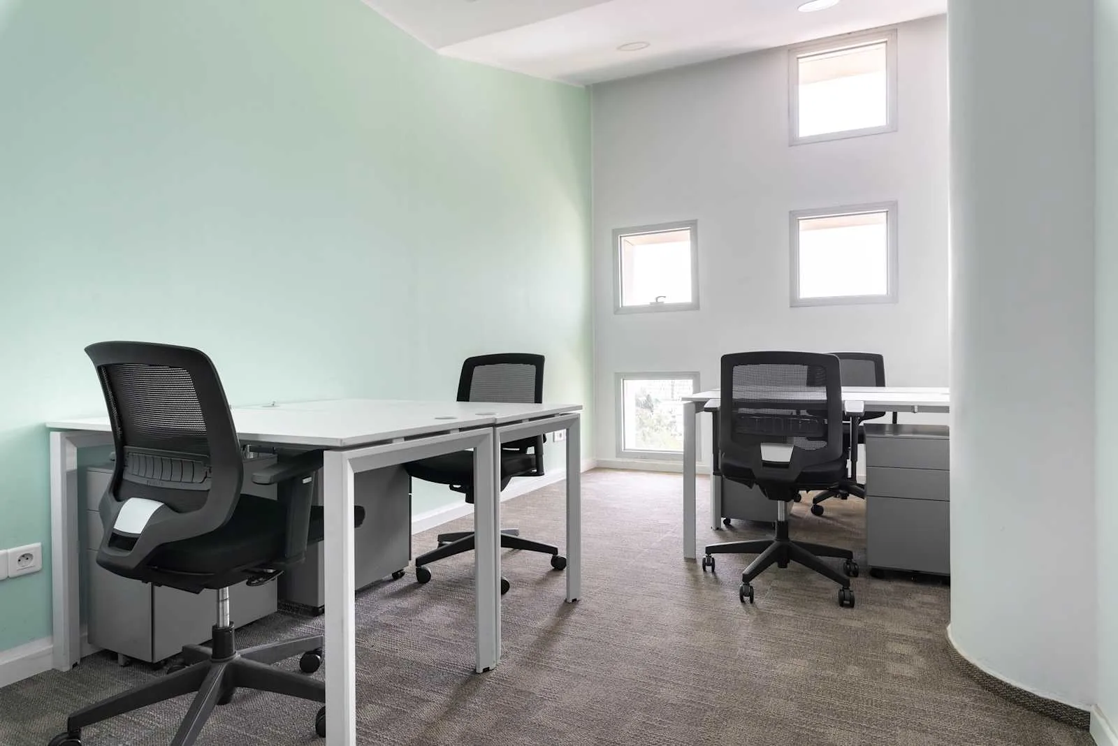 Regus CASABLANCA, Casa Shore 1، مكتب خاص بـ 4 محطات عمل، الدار البيضاء