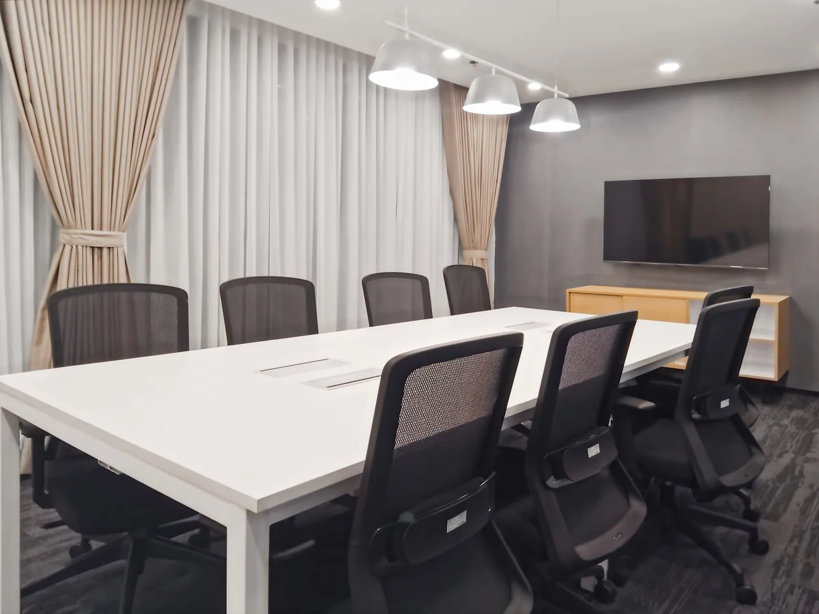 Regus Cebu City, i2 Building、8人会议室、宿务市