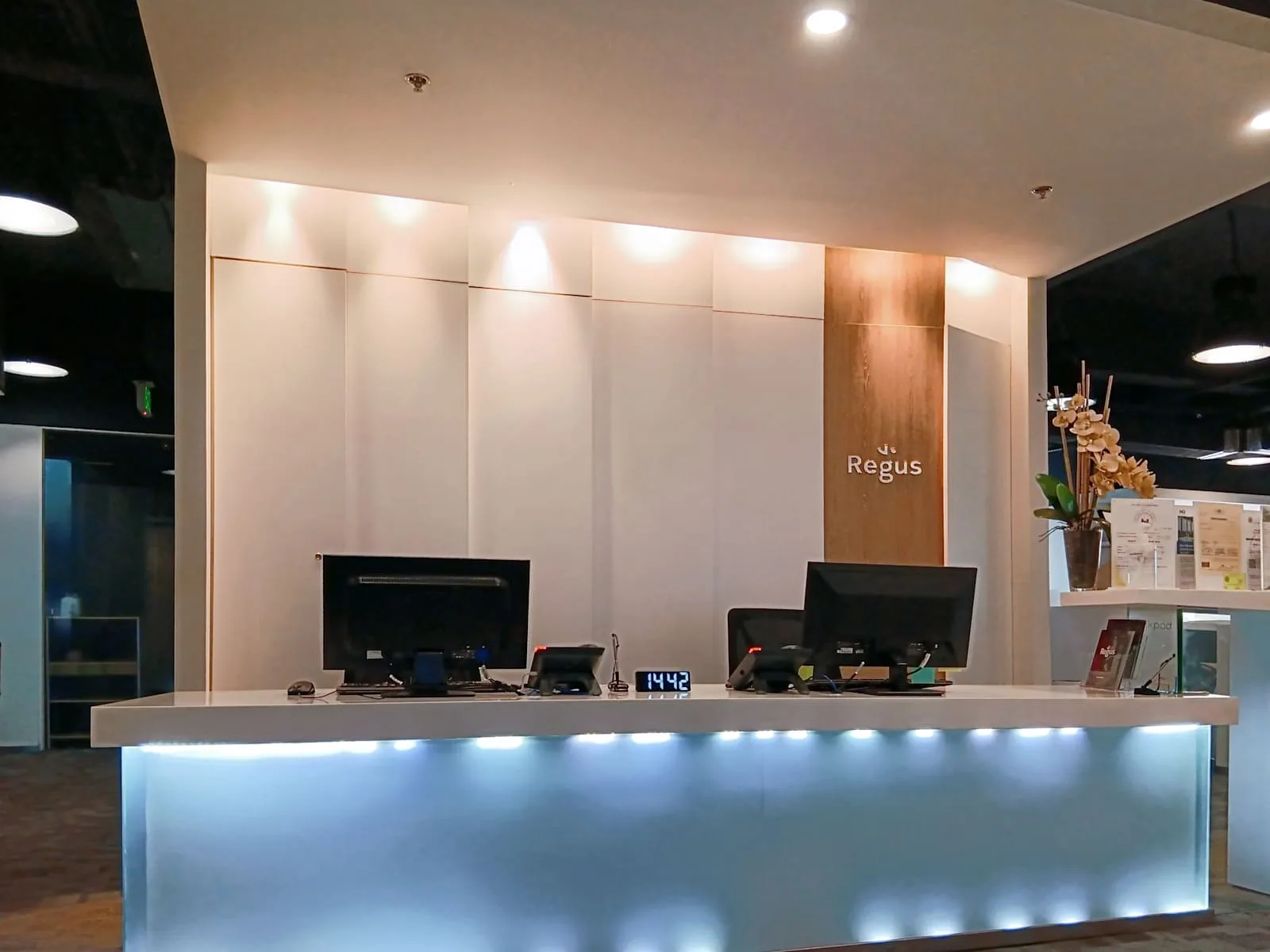 Regus CEBU, Park Centrale, Reception, Cebu City