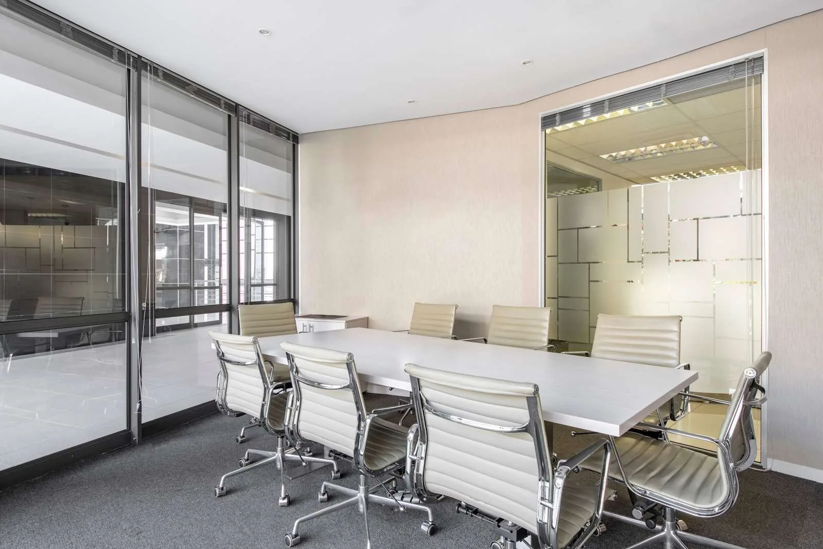 Regus CENTURION, Southdowns Ridge Office Park, Meeting room for 8 people, Centurion