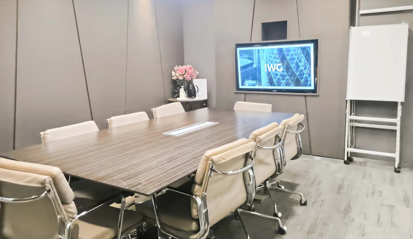 Regus CHANGSHA, Huayuan International Centre、8人会议室、长沙市