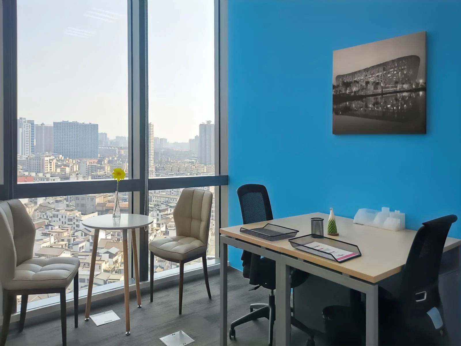 Regus CHANGSHA, Huayuan International Centre、2个工位的独立办公室、长沙市