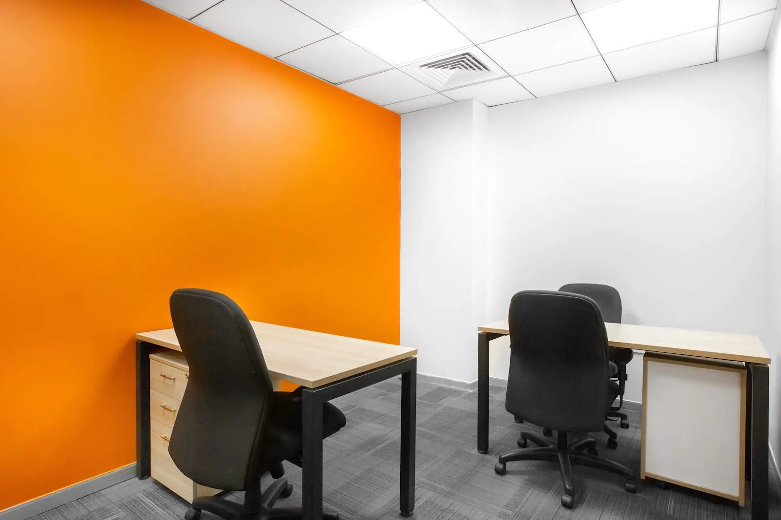 Regus CHENNAI, Vadapalani - Shyamala Gardens, 3 वर्कस्टेशन वाला निजी कार्यालय, चेन्नई