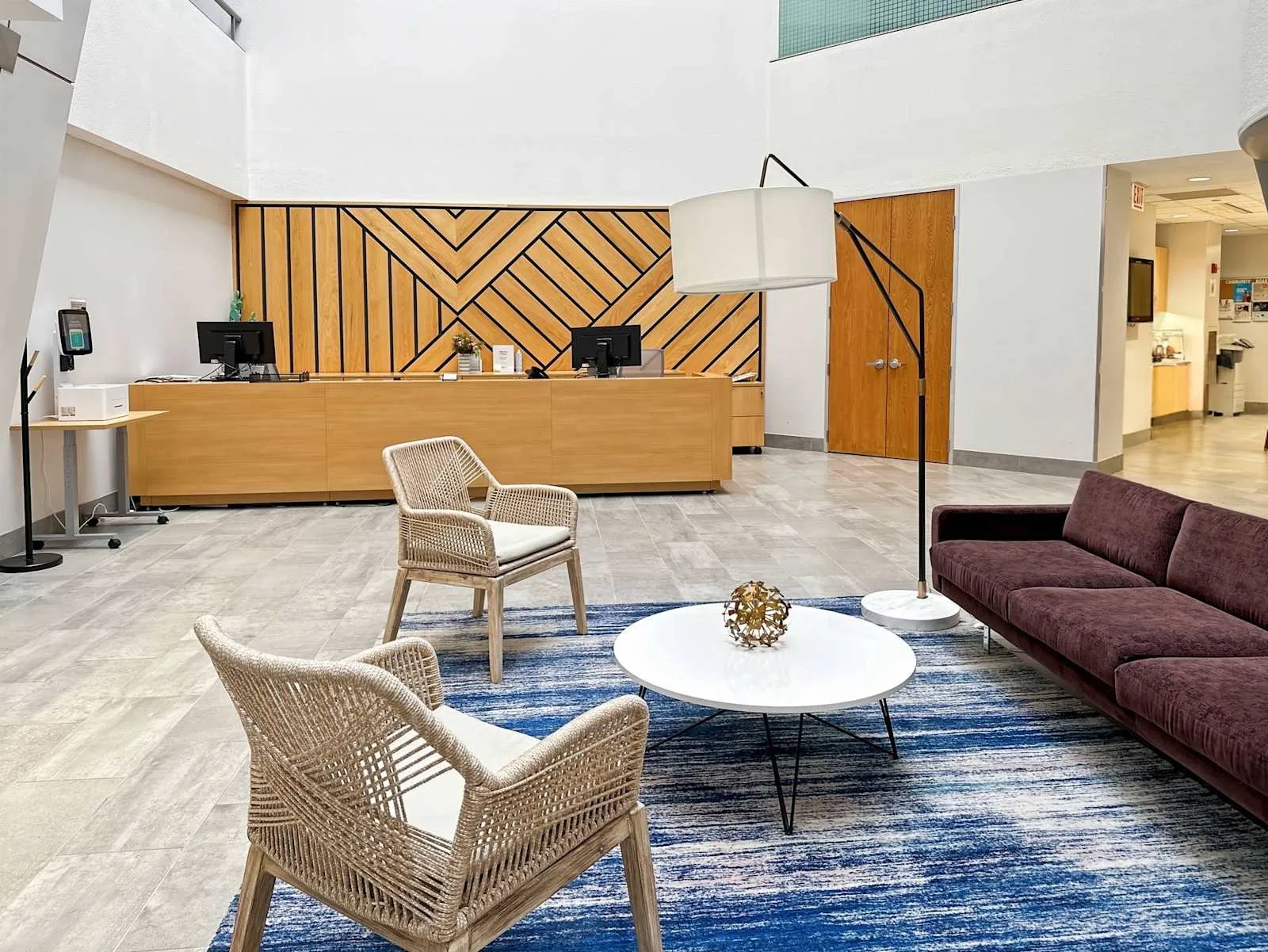 Regus IL, Chicago-CBD - West Loop 200 S. Wacker, Reception, Chicago, IL