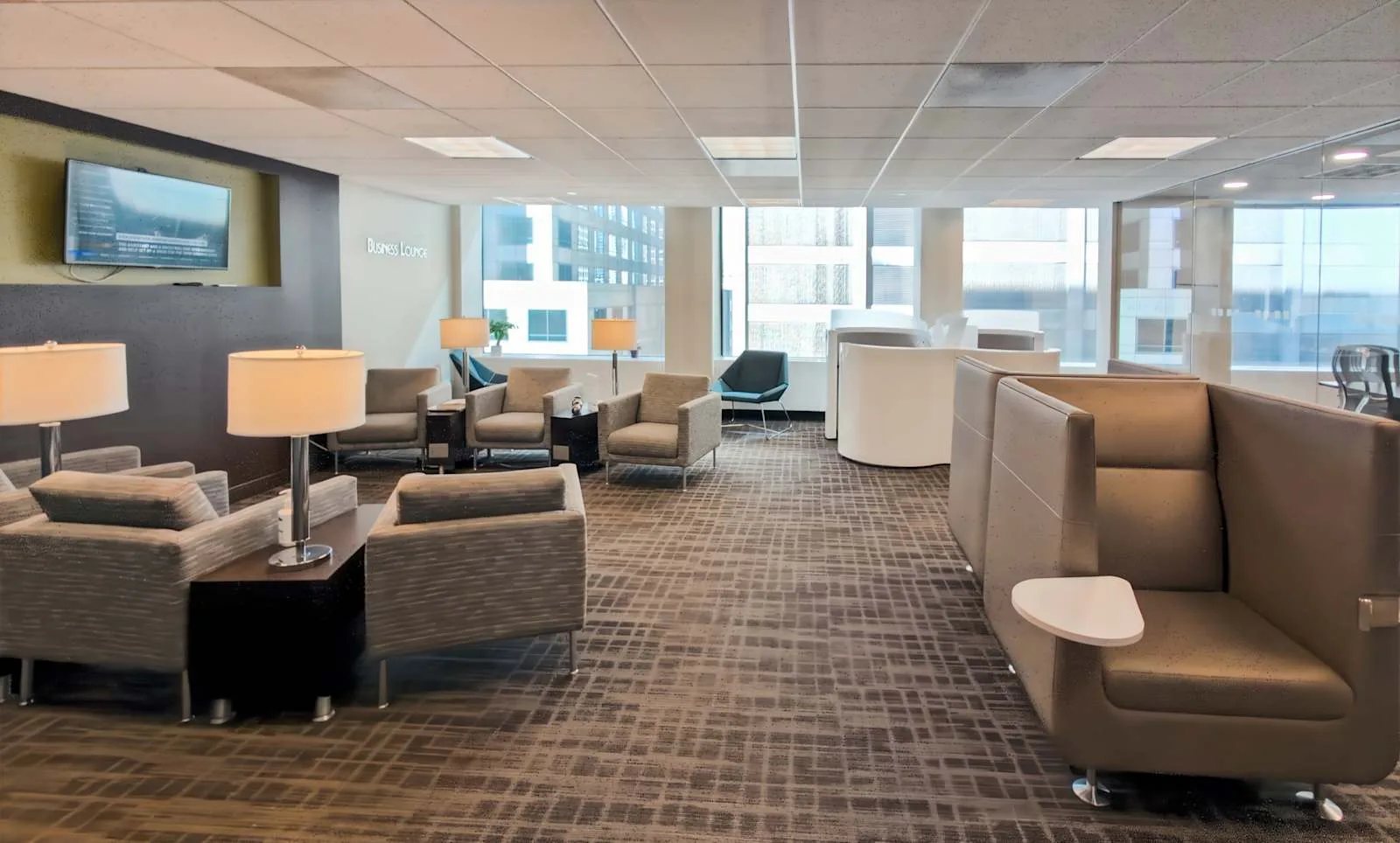 Regus IL, Chicago-CBD - West Loop Riverside Plaza Center, Lounge, Chicago, IL