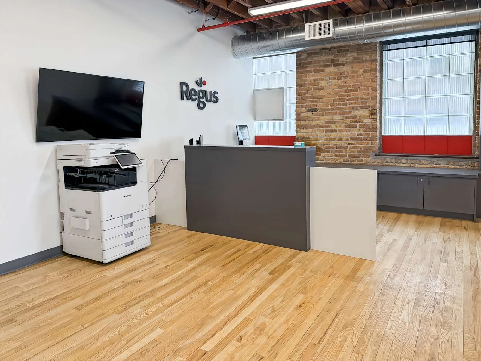 Regus IL, Chicago - Goose Island, Reception, Chicago, IL