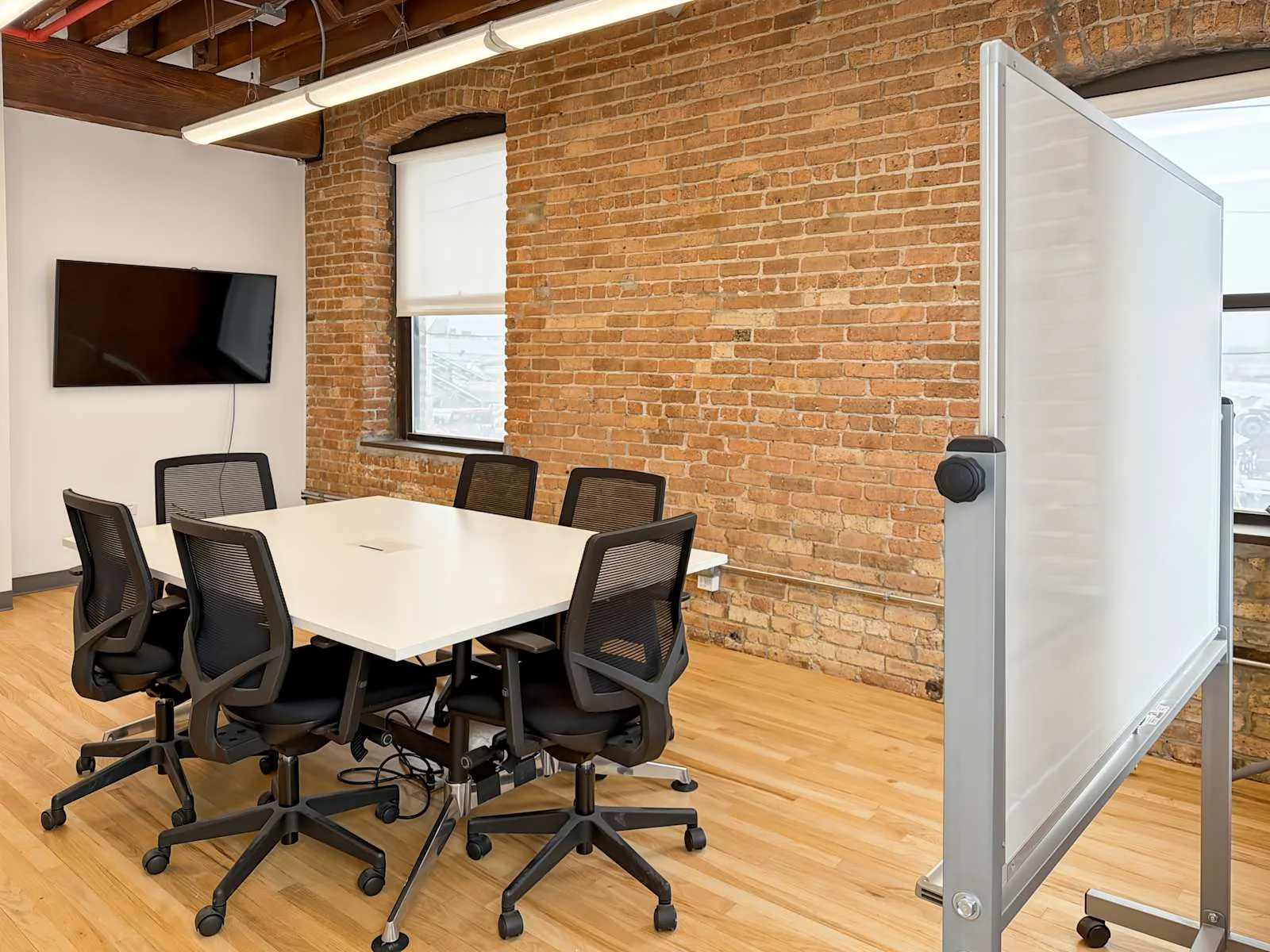 Regus IL, Chicago - Goose Island, Meeting room for 6 people, Chicago, IL