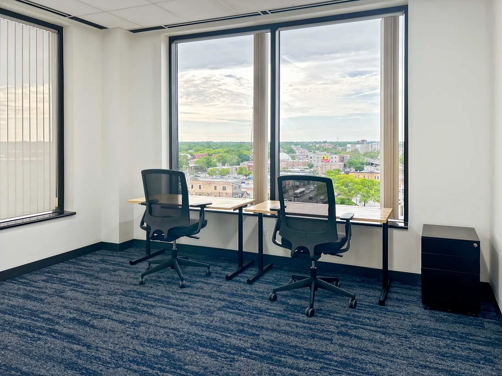 Regus IL, Chicago - Jefferson Park, Private office, 2 desks, Park Ridge, IL