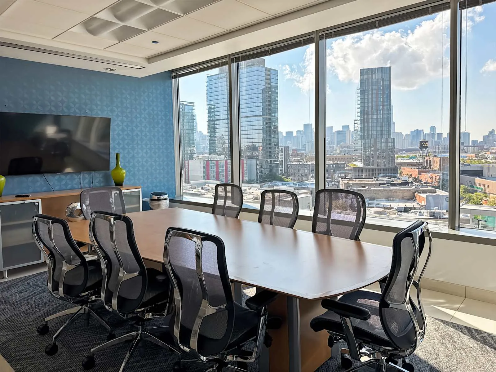 Regus IL, Chicago – Lincoln Park, Meeting room for 8 people, Chicago, IL
