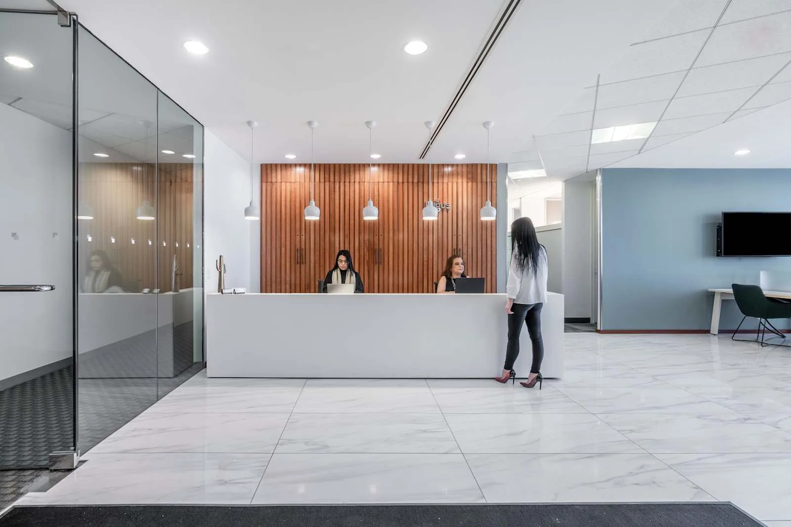 Regus IL, Chicago - O'Hare Airport, Reception, Rosemont, IL