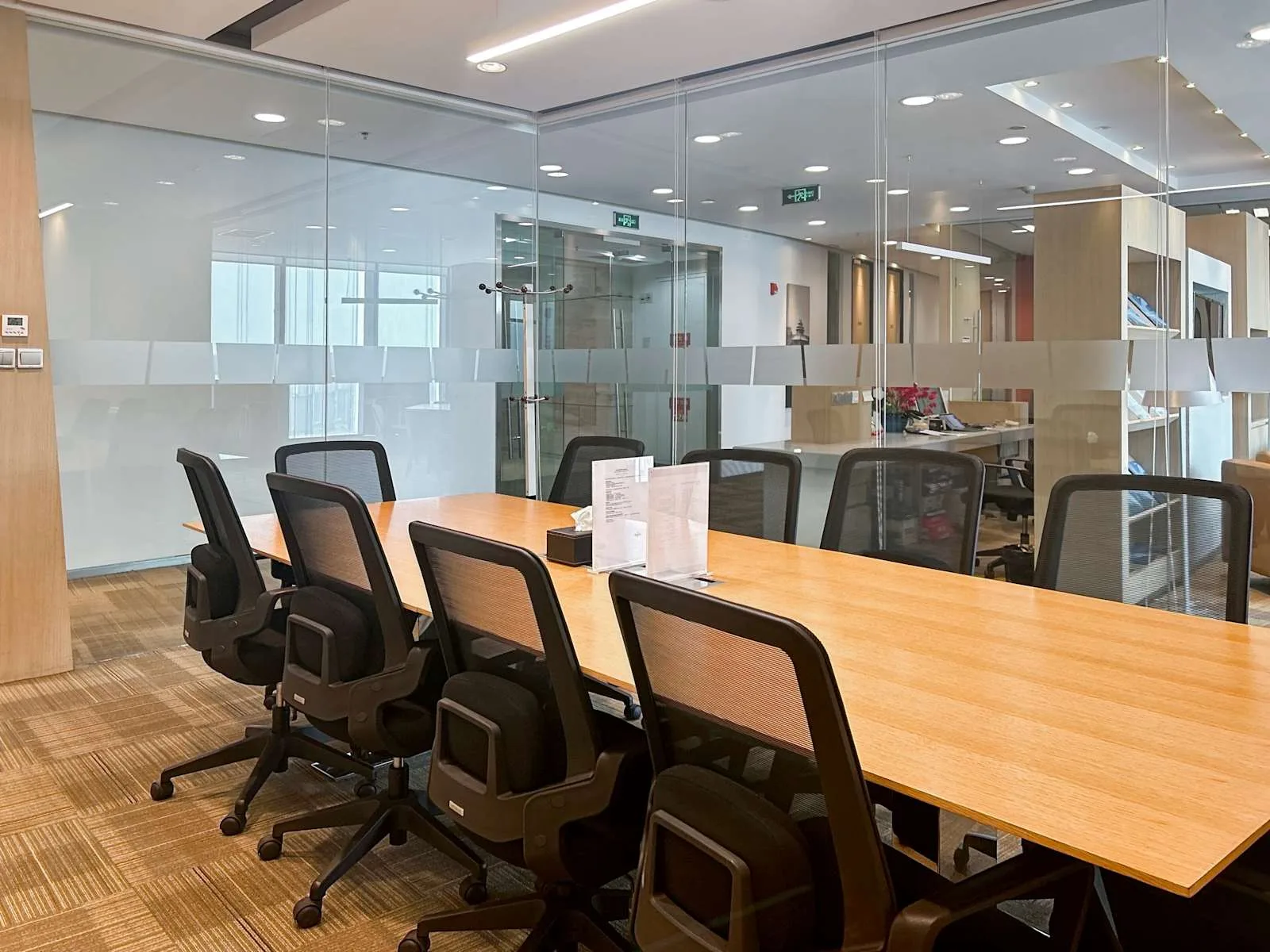 Regus CHONGQING, HNA Poly Plaza、10人会议室、重庆市