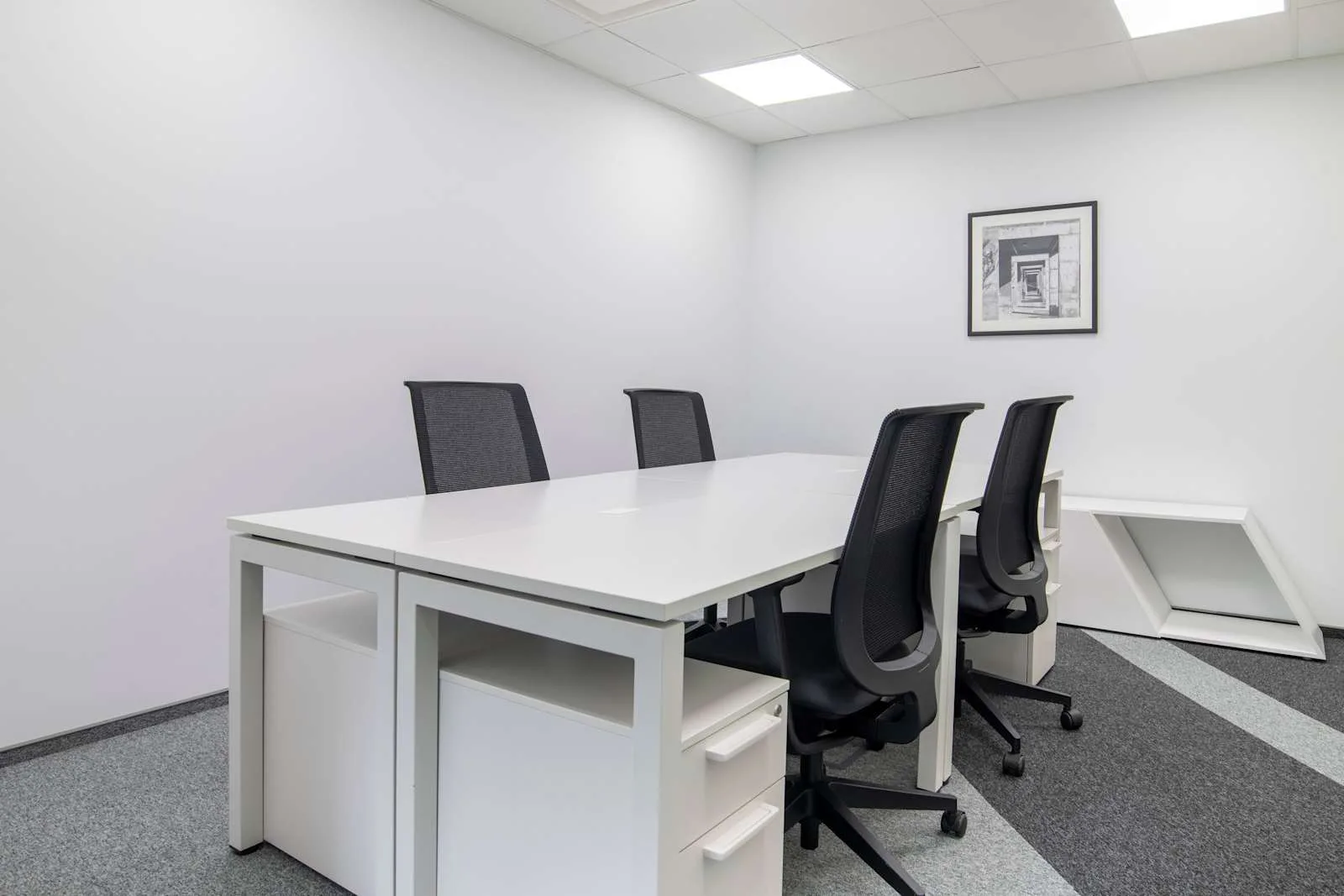 Regus Cluj-Napoca, Central Business Plaza, Private office, 4 desks, Cluj-Napoca