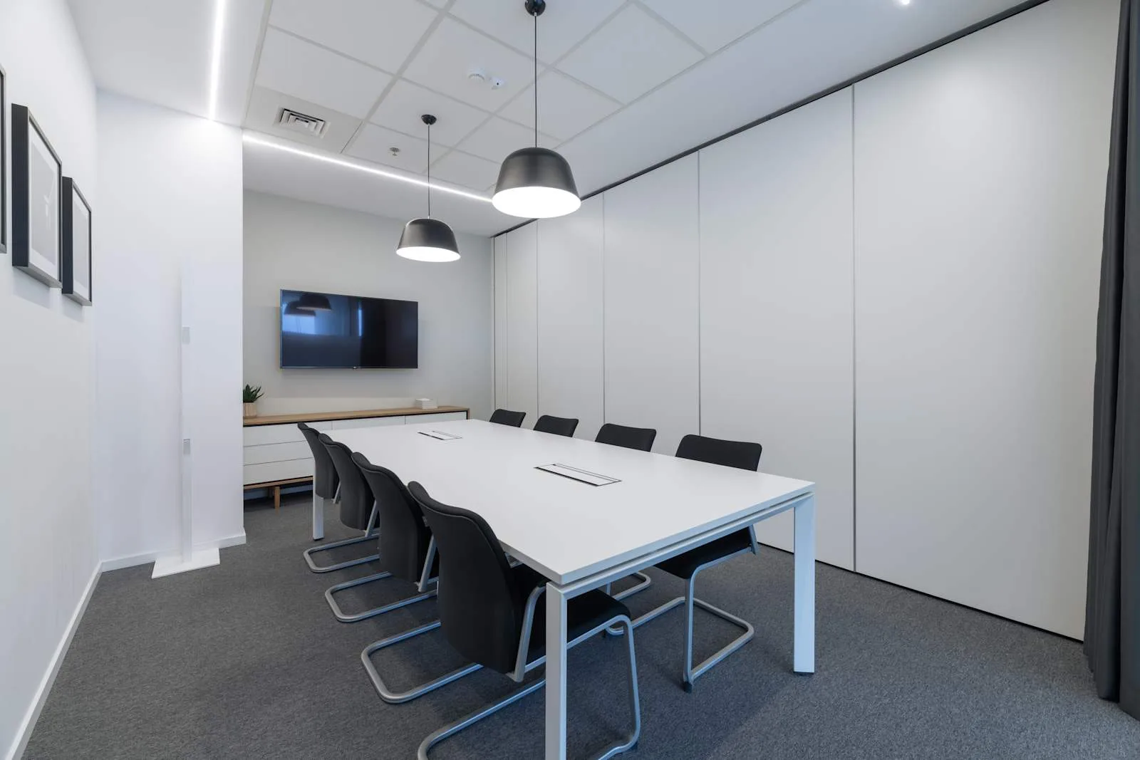 Regus Cluj-Napoca, Iulius Business Centre, Meeting room for 8 people, Cluj-Napoca