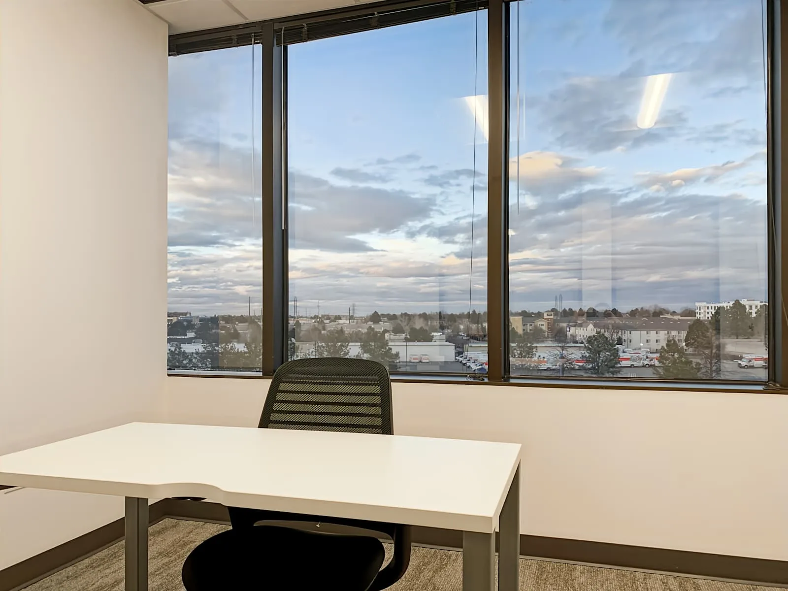 Regus CO, Aurora - Iliff Ave, Private office, 1 desk, Aurora, CO