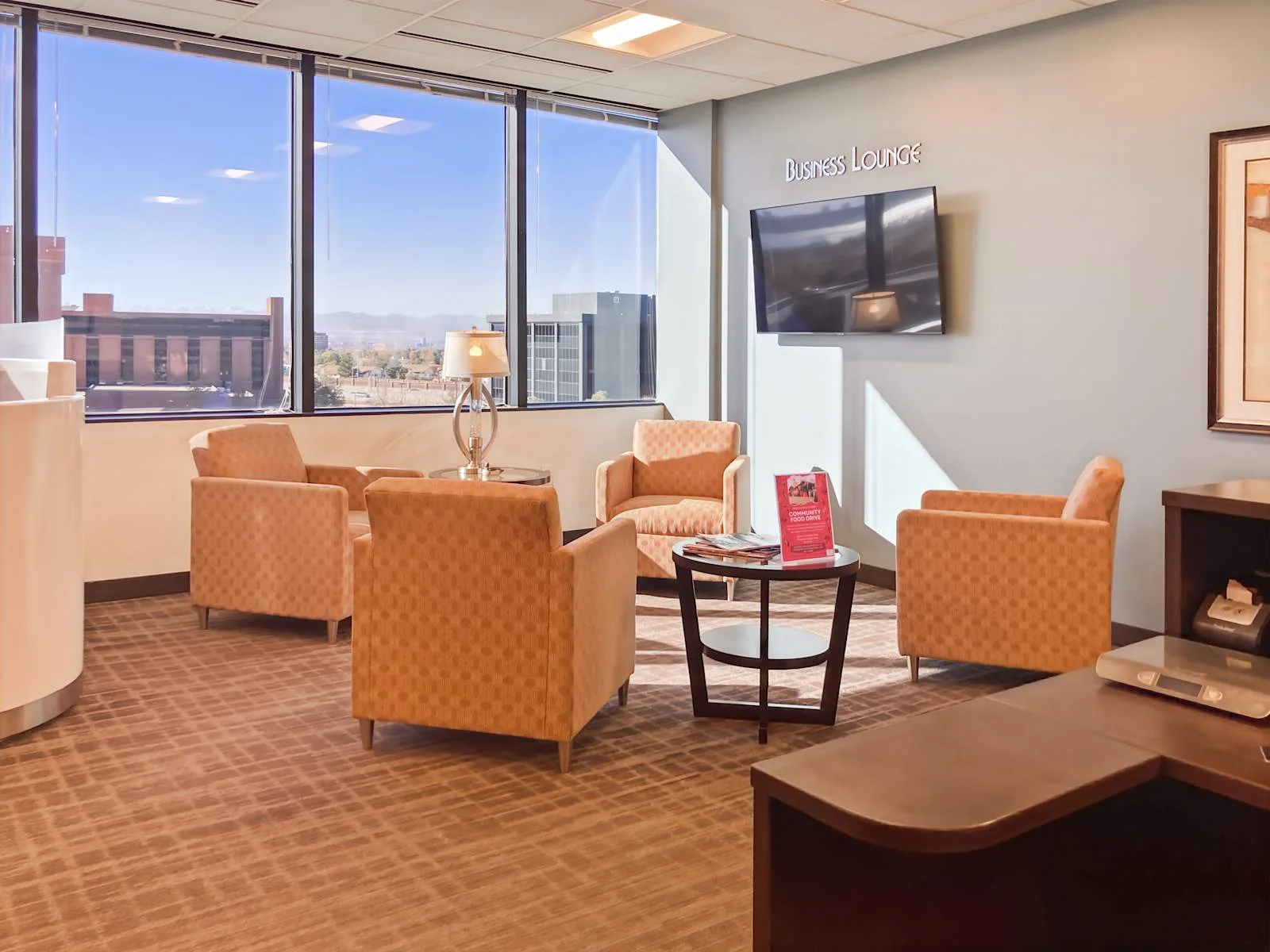 Regus CO, Aurora - South Vaughn Way, Lounge, Aurora, CO