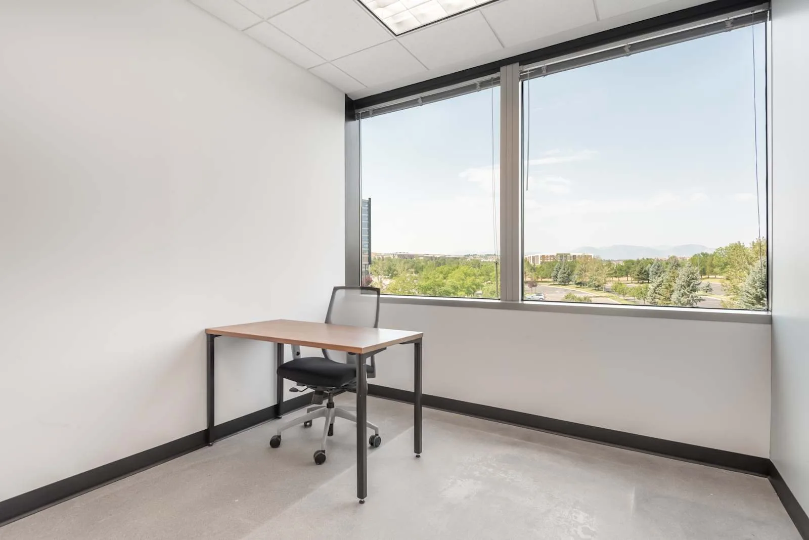 Regus CO, Broomfield - Interlocken, Private office, 1 desk, Broomfield, CO