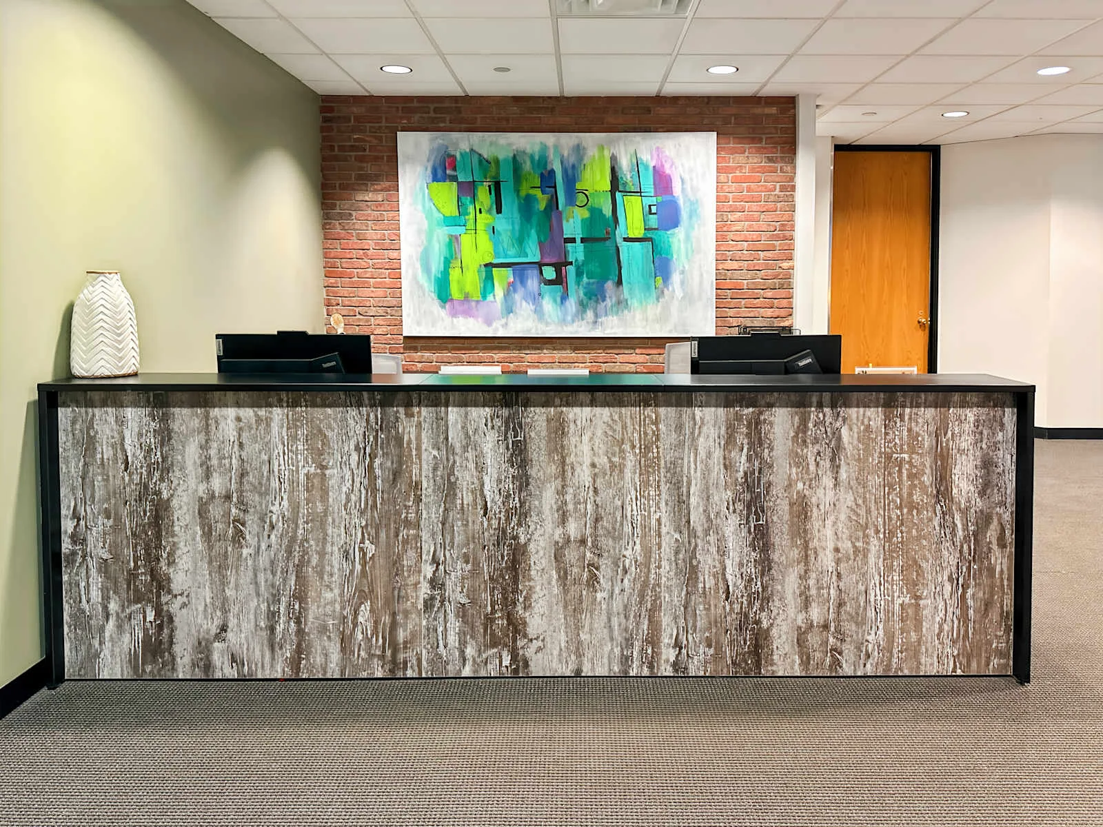 Regus CO, Colorado Springs - Downtown Alamo Corporate Center, Reception, Colorado Springs, CO