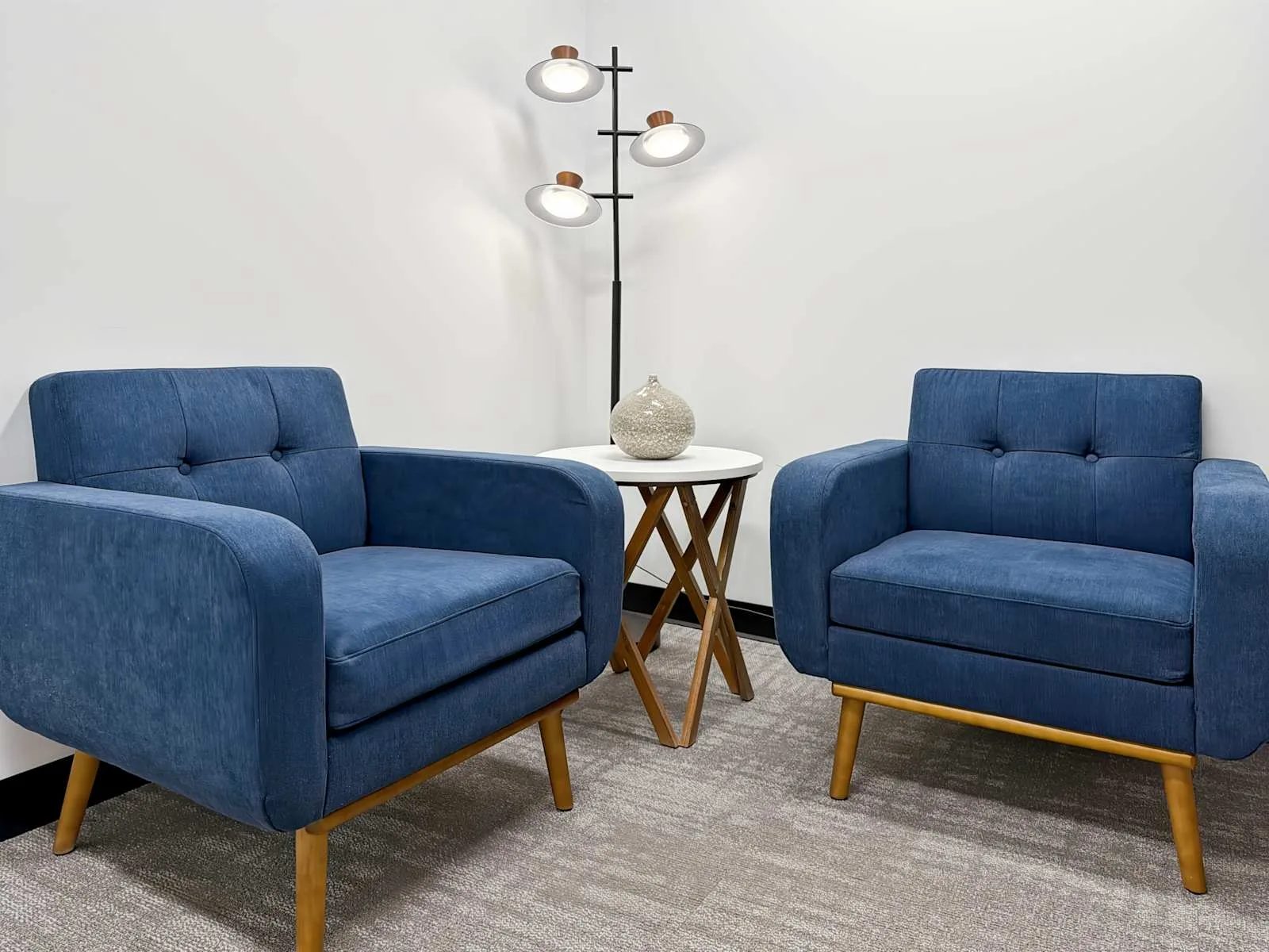 Regus CO, Colorado Springs - Kelly Johnson Blvd, Lounge, Colorado Springs, CO