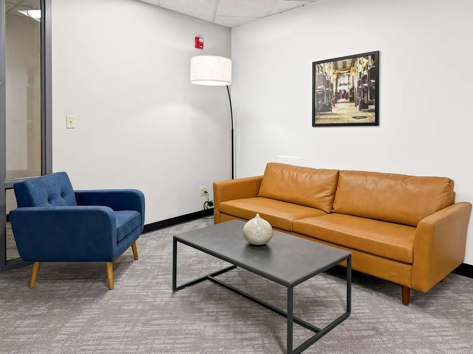 Regus CO, Colorado Springs - Kelly Johnson Blvd, Lounge, Colorado Springs, CO