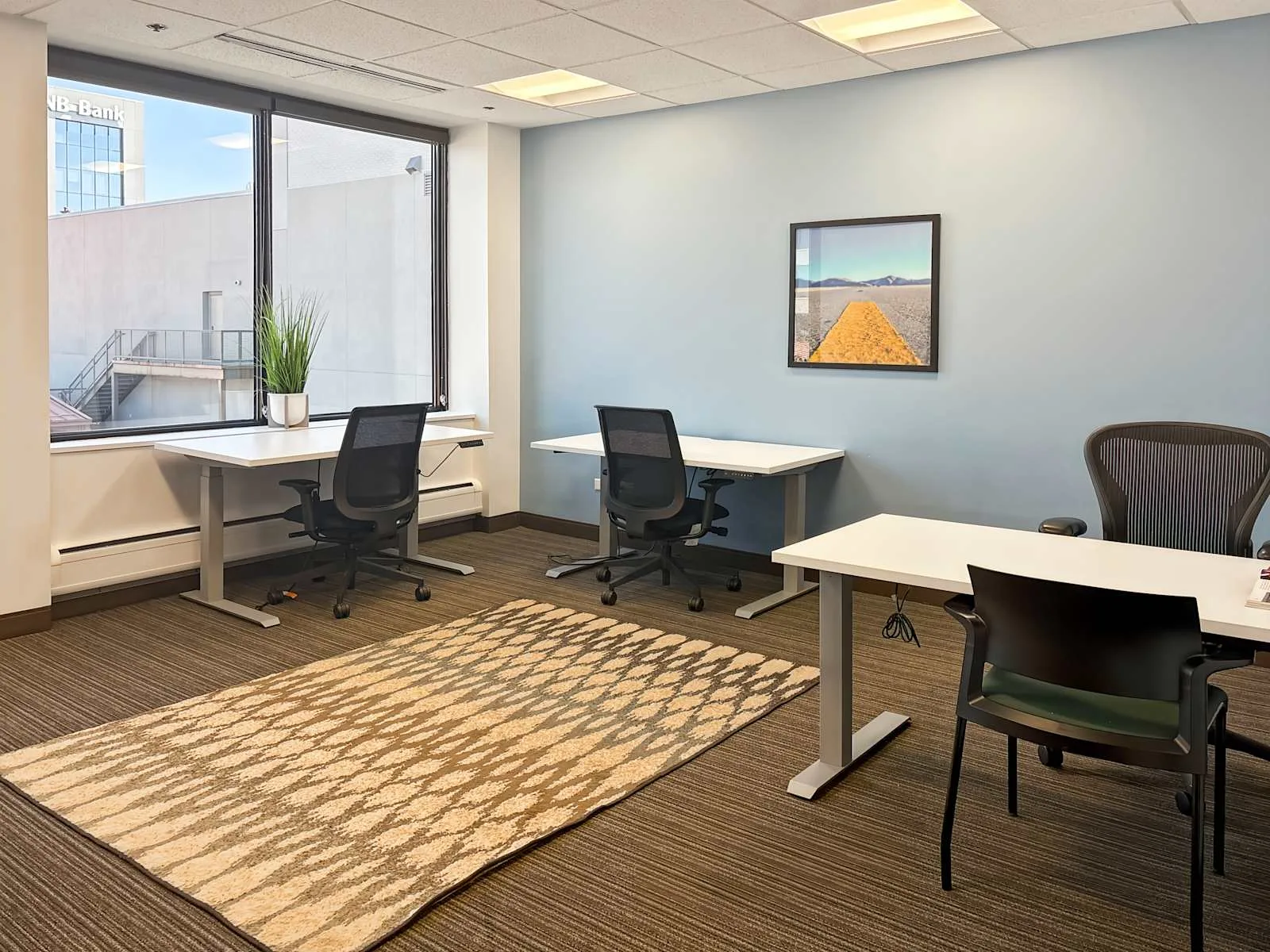 Regus CO, Denver - Cherry Creek, Private office, 4 desks, Denver, CO