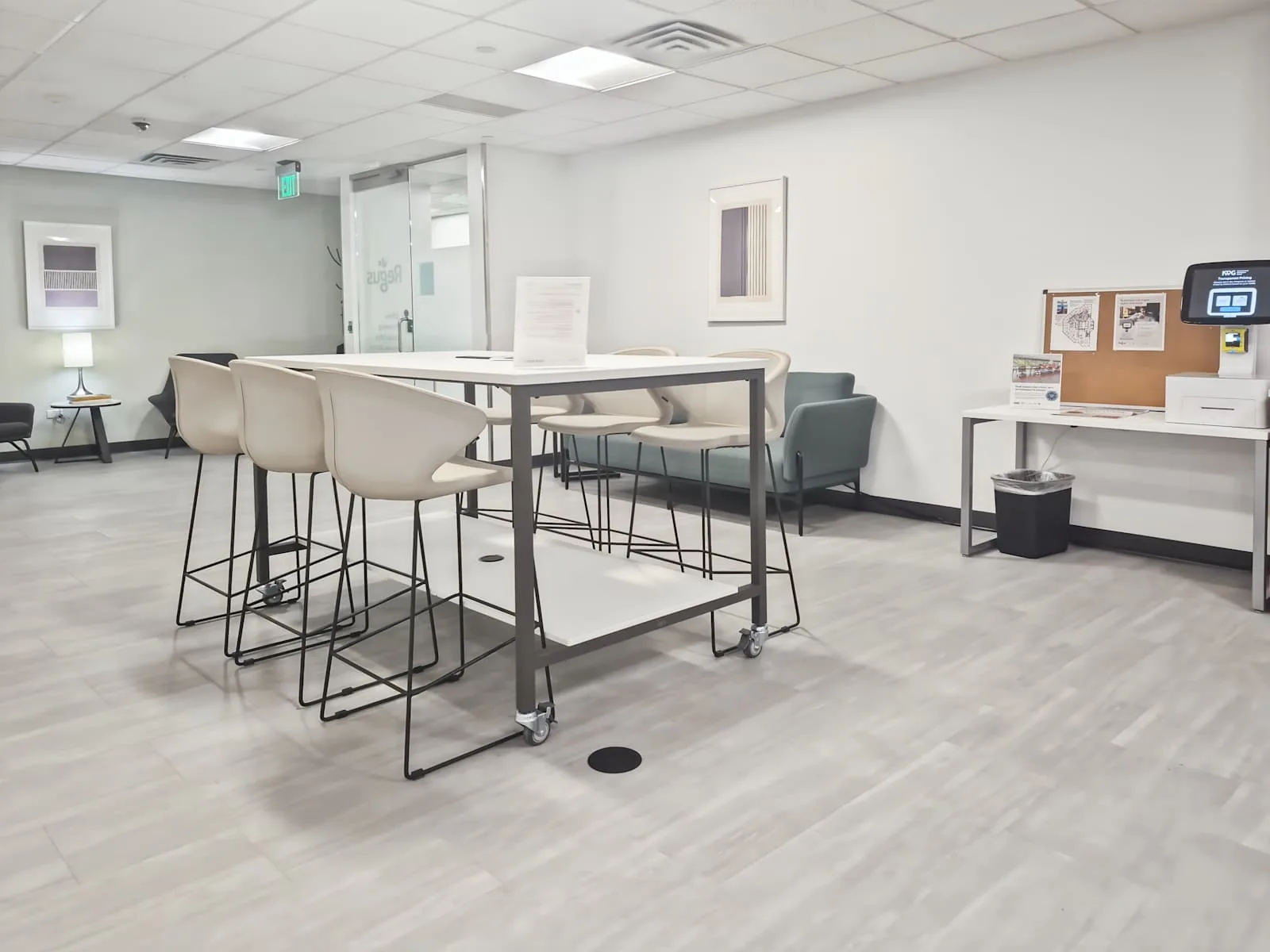 Regus CO, Denver - E Mississippi Ave, Coworking space, Denver, CO