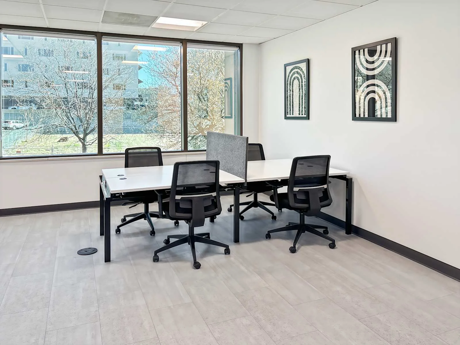 Regus CO, Denver - Sherman St, Private office, 4 desks, Denver, CO